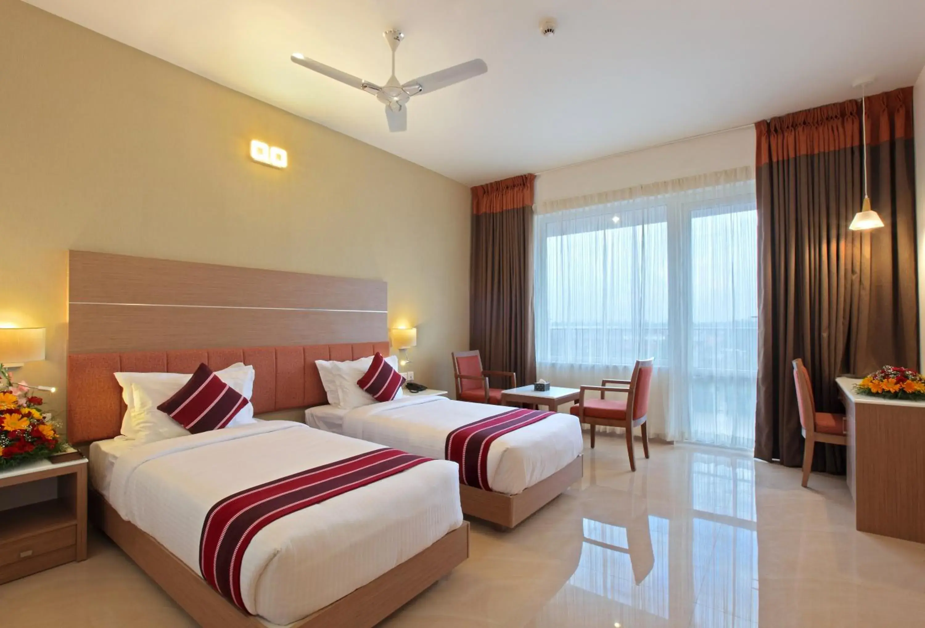 Bed in Tribute Royale Bed in Tribute Royale