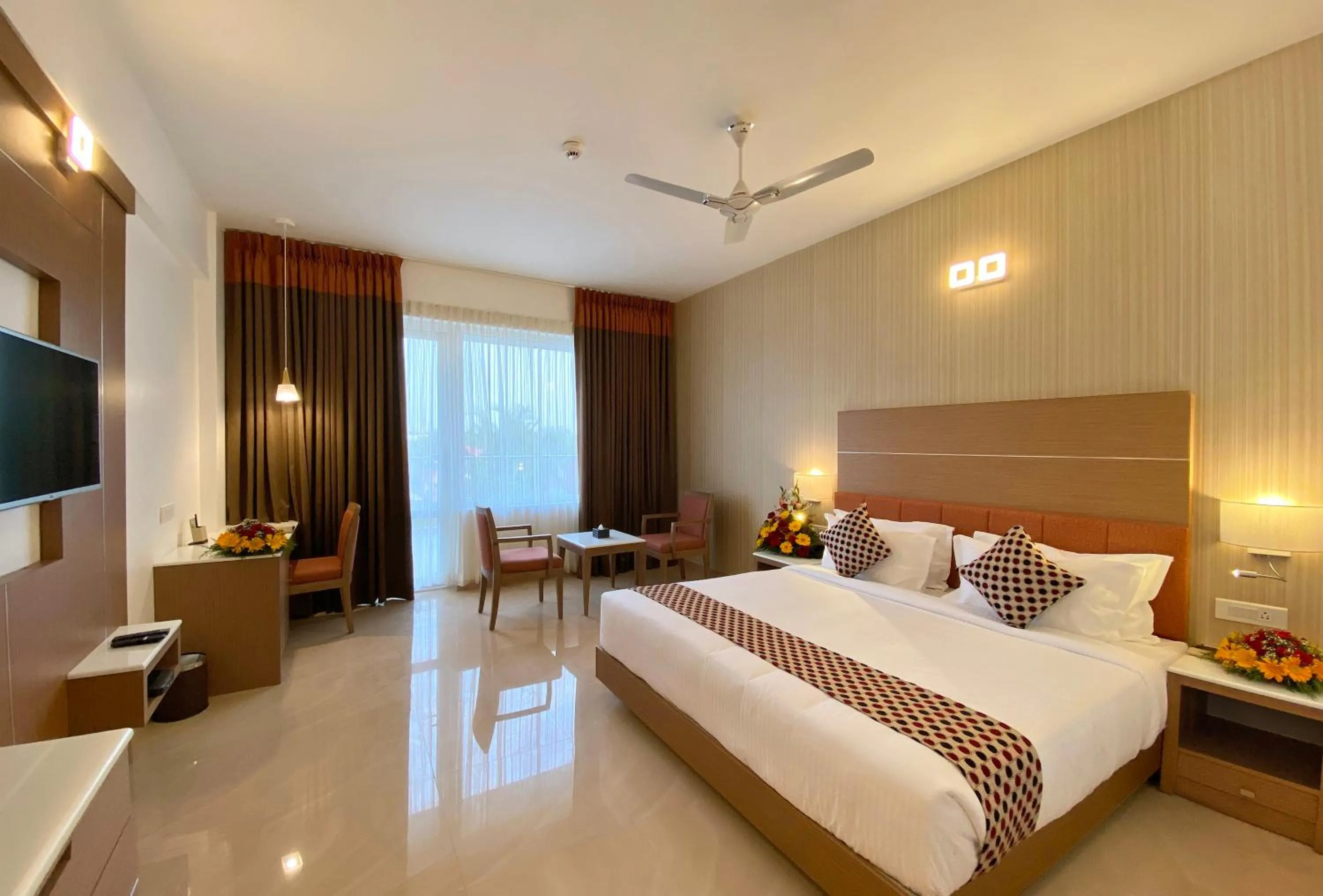 Bed in Tribute Royale