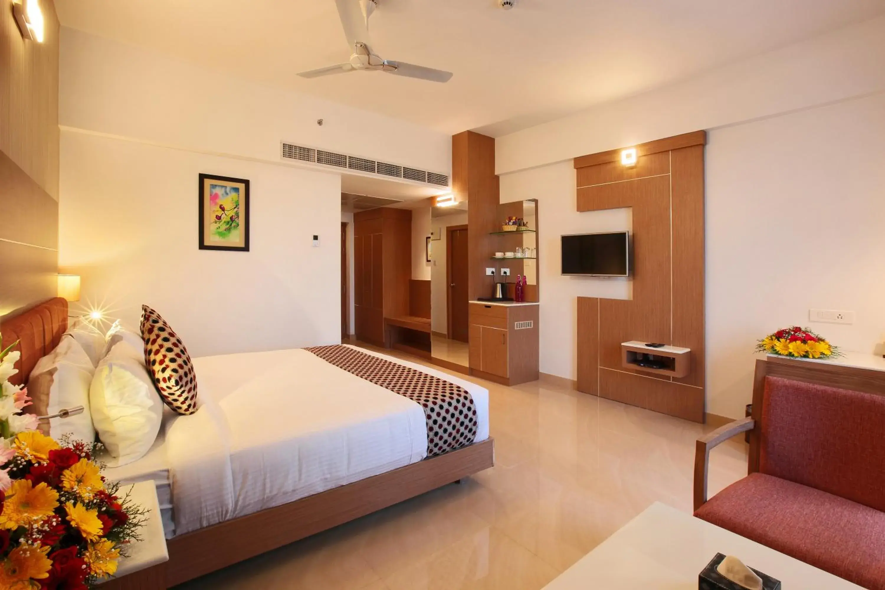 Bed in Tribute Royale Bed in Tribute Royale