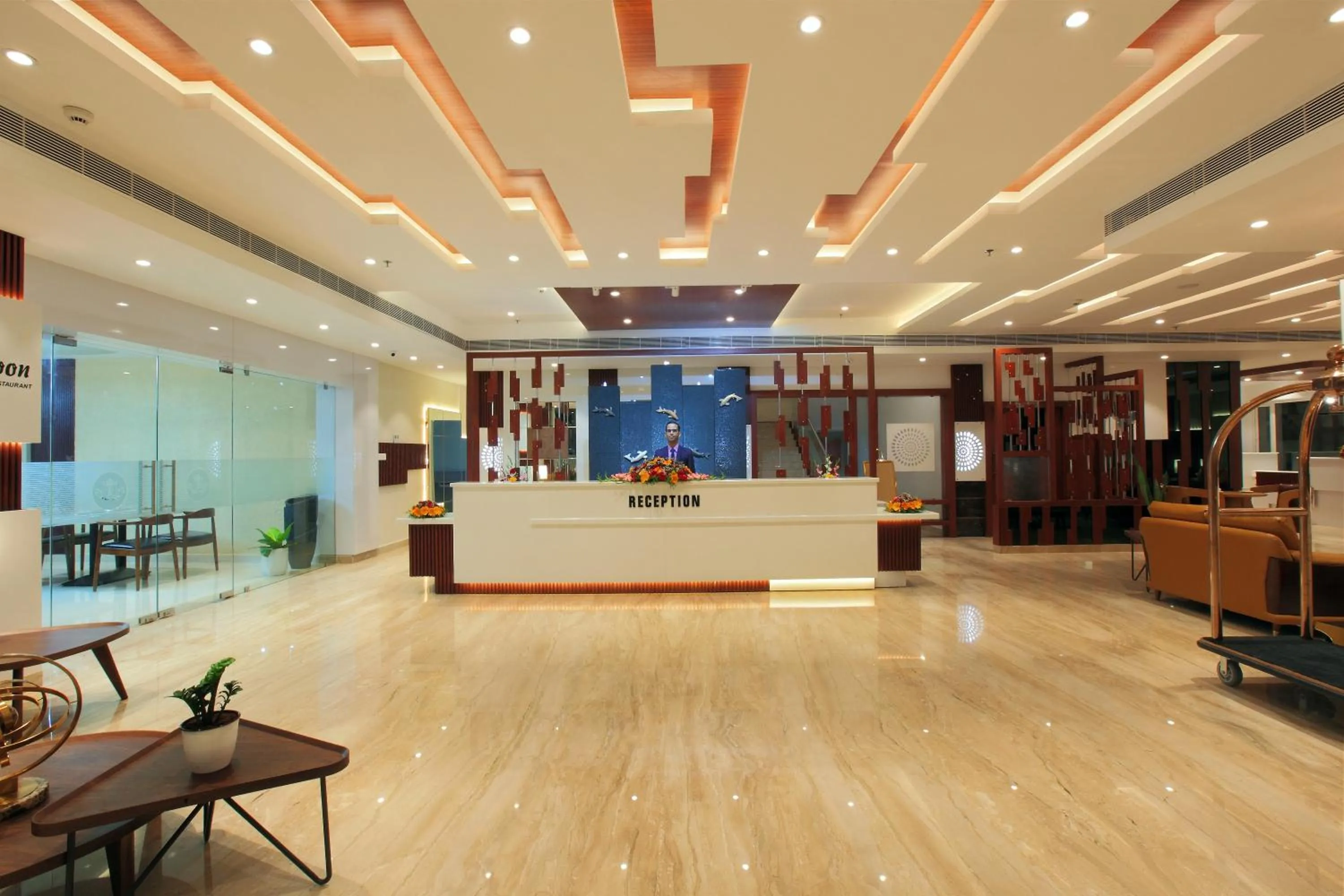 Lobby or reception in Tribute Royale