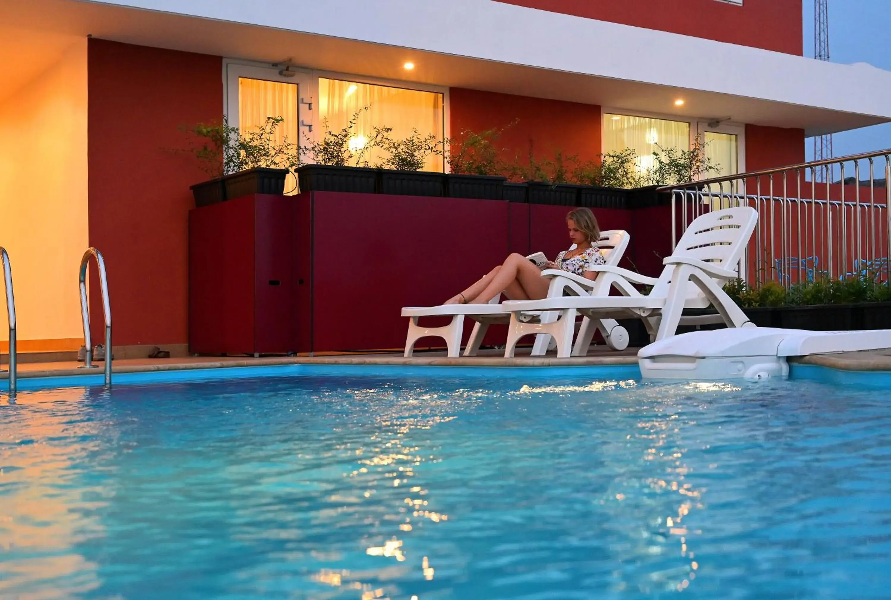 Swimming pool in Tribute Royale Swimming pool in Tribute Royale