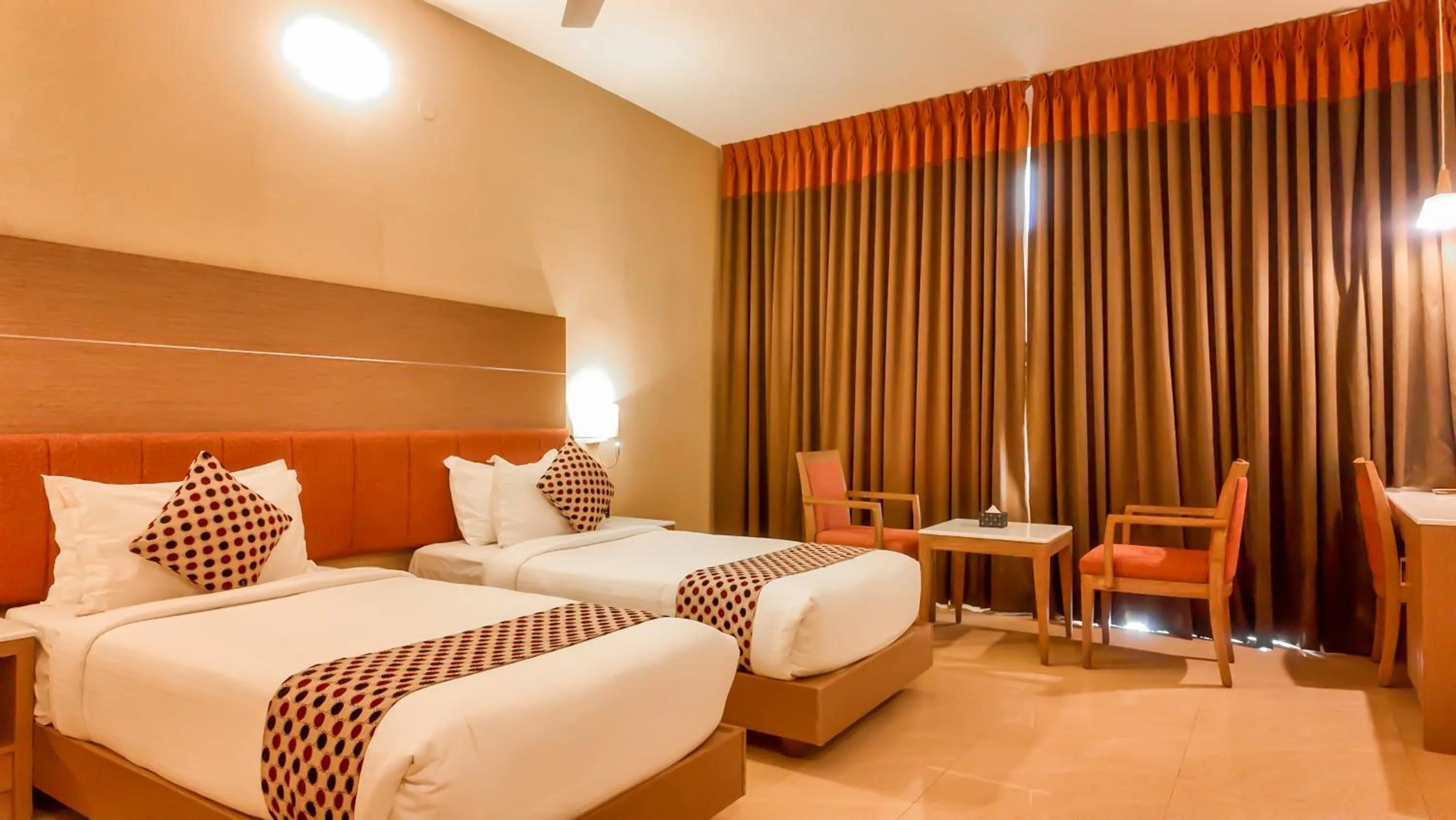 Bed in Tribute Royale