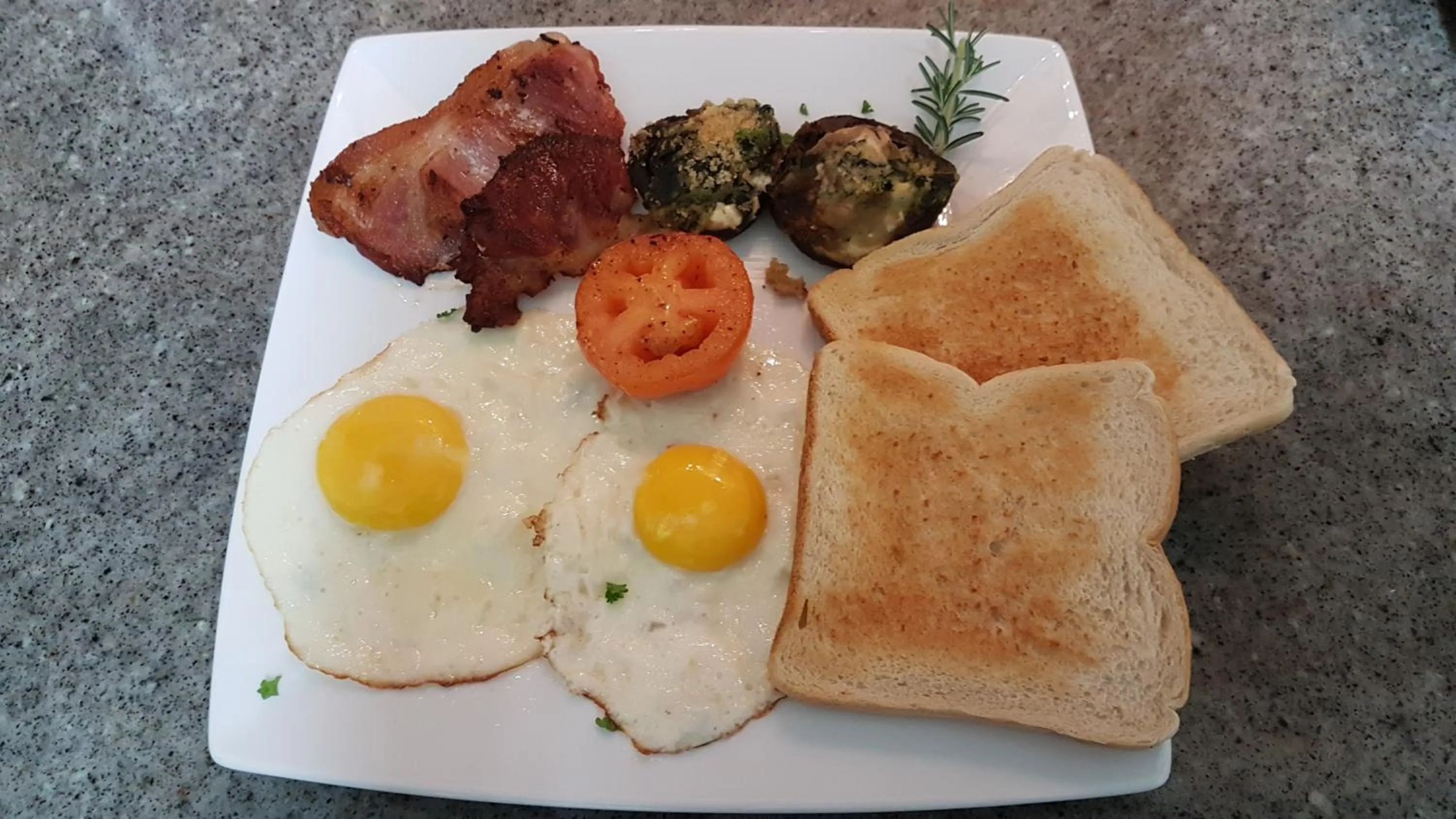 English/Irish breakfast in Avillahouse Guesthouse