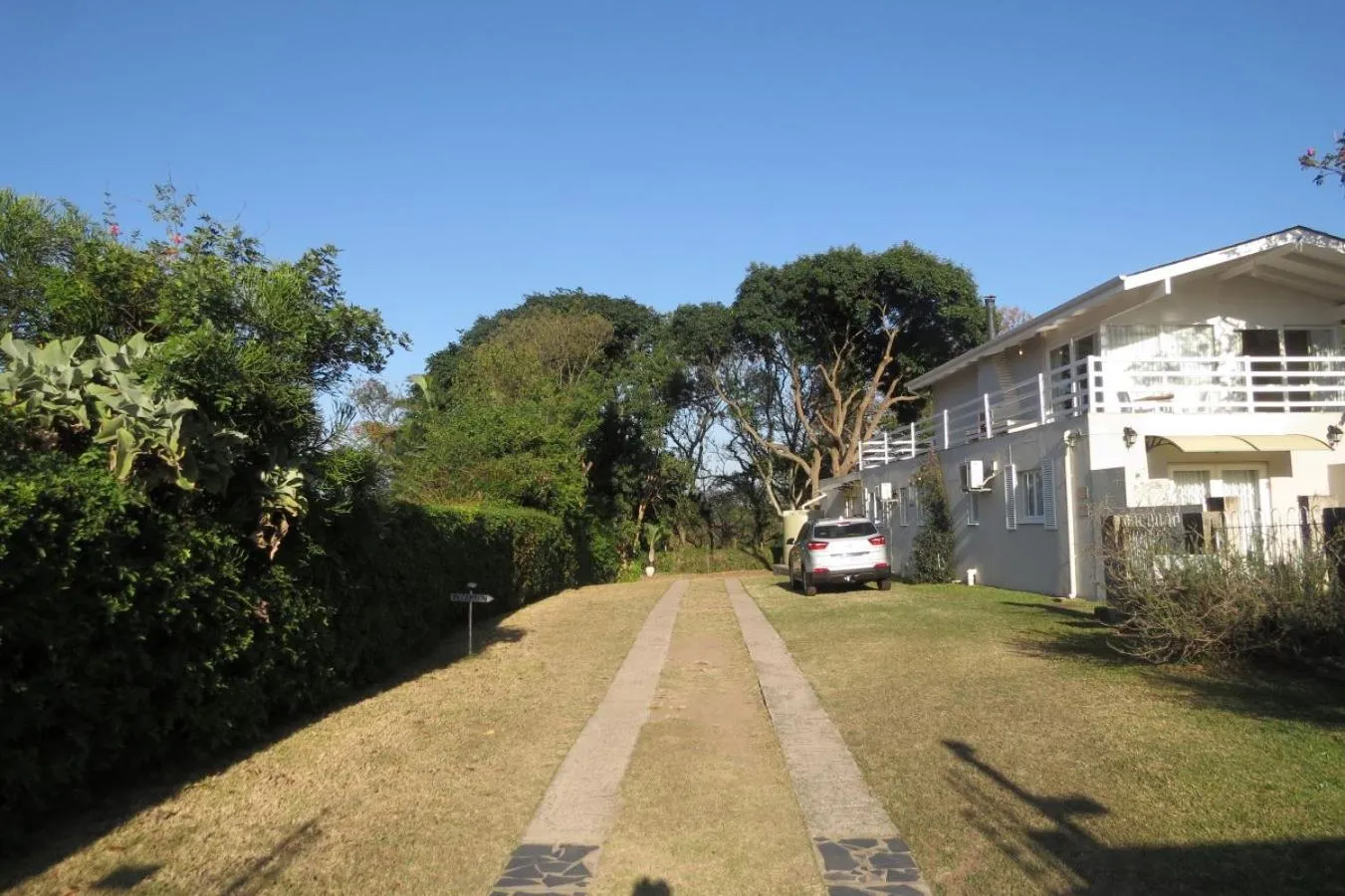 Parking in Avillahouse Guesthouse