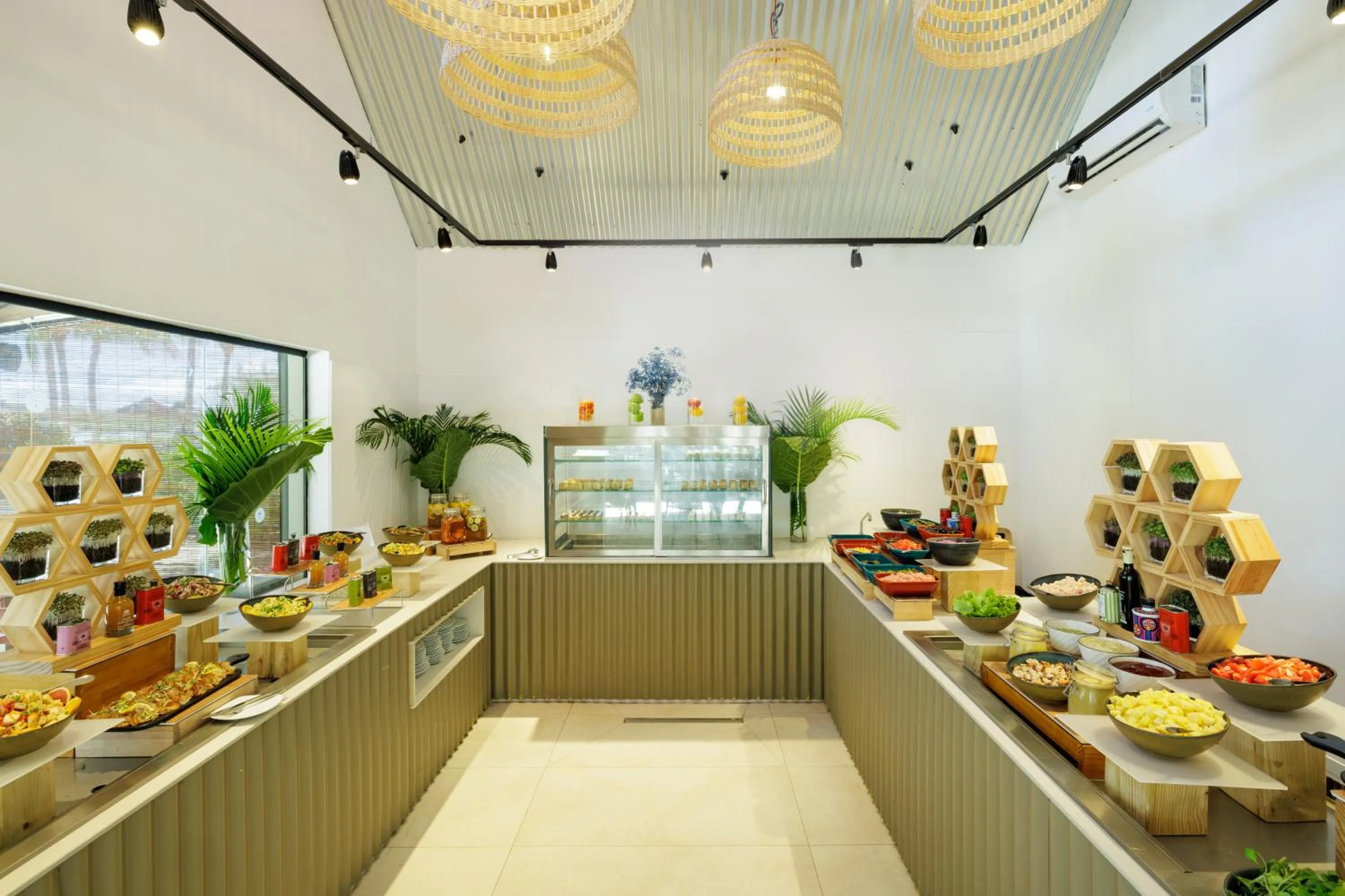 Food and drinks in Zilwa Attitude