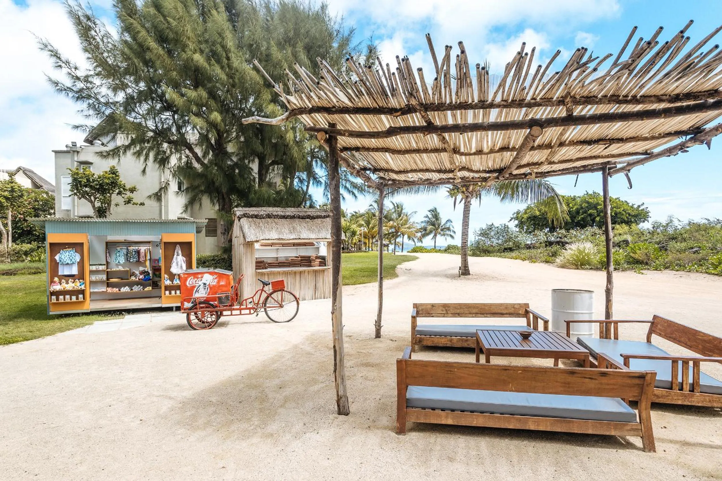 Restaurant/places to eat in Zilwa Attitude