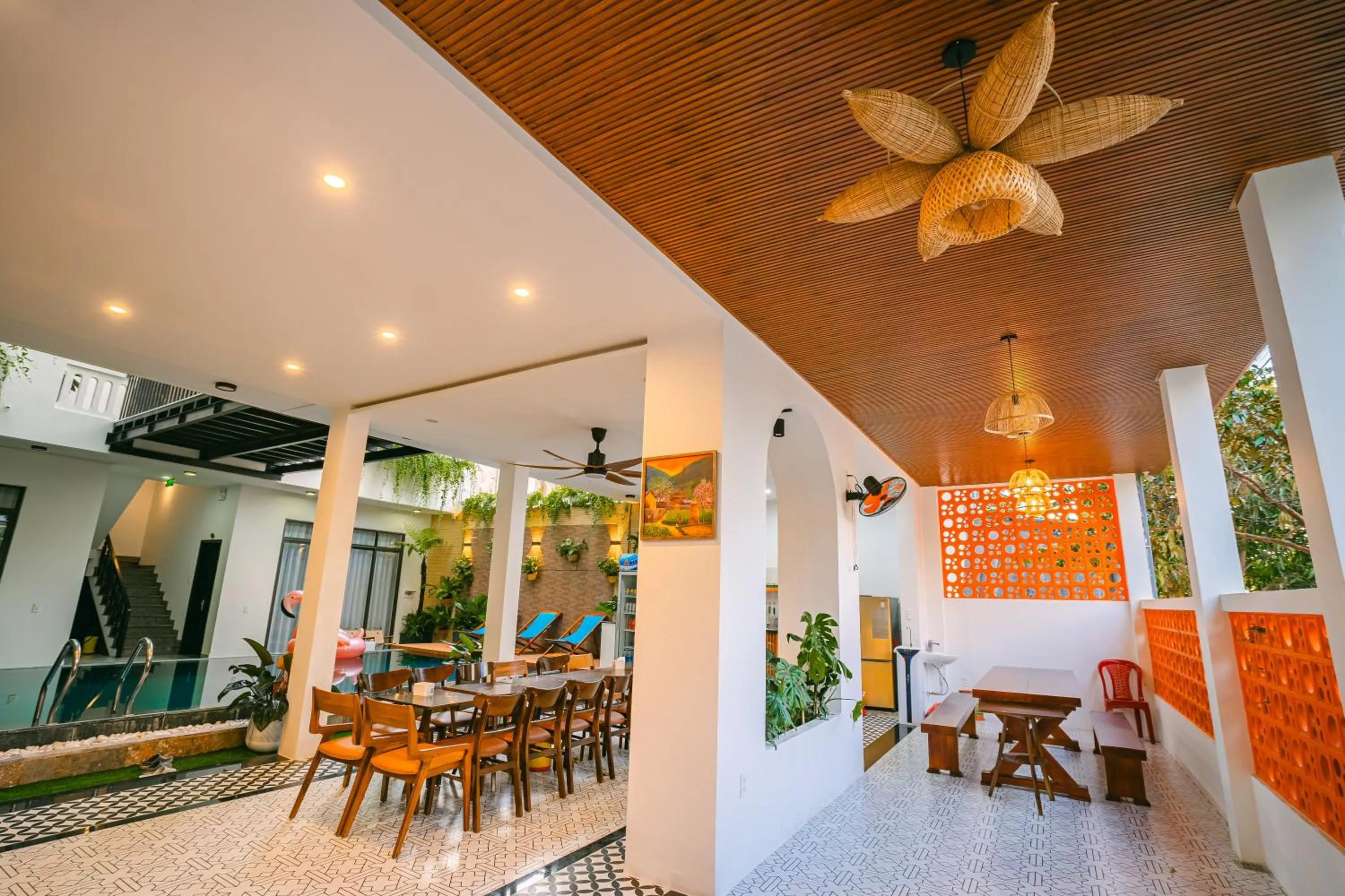 Restaurant/places to eat in Beach Palm Villa Hoi An