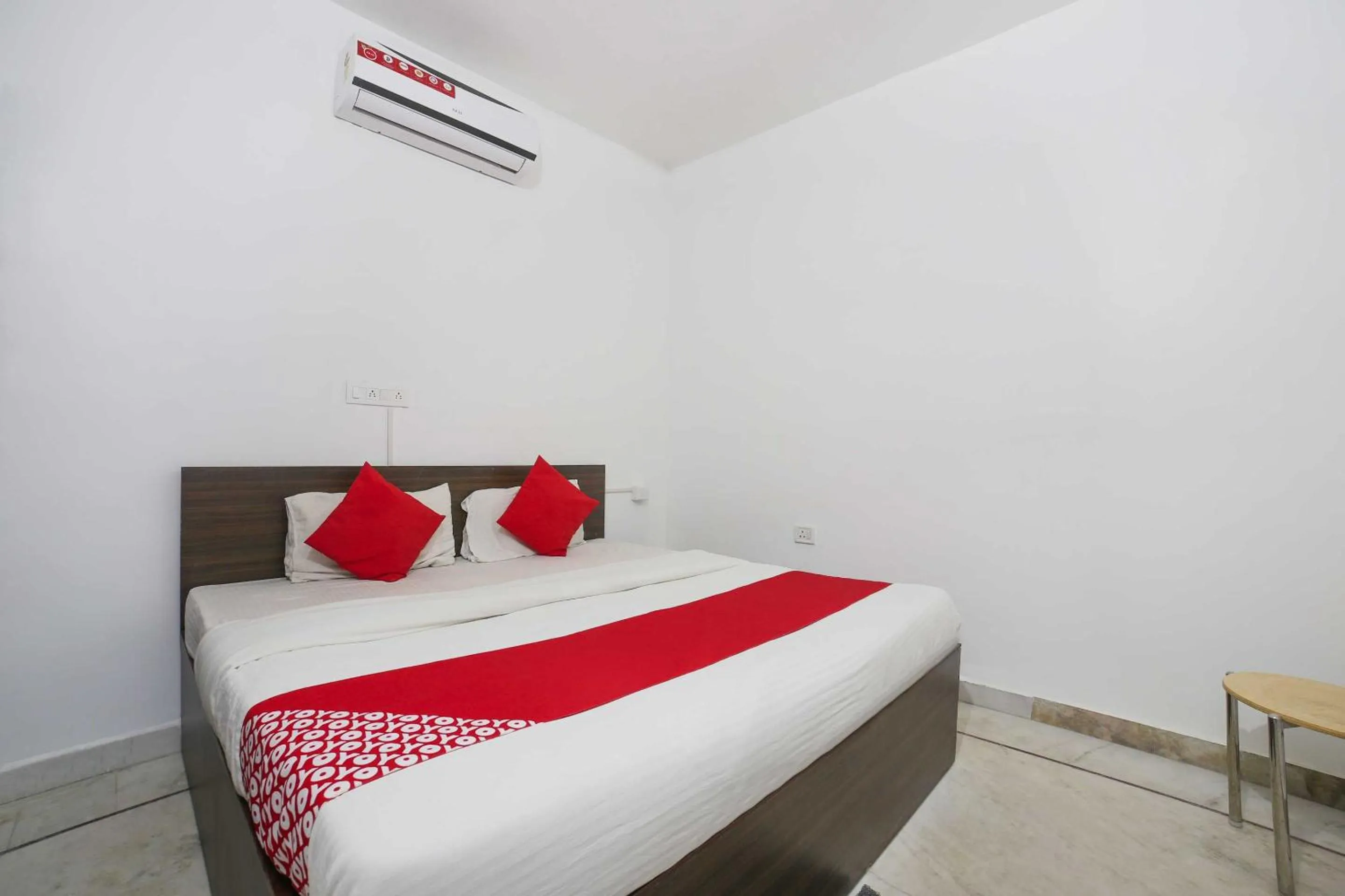 Bedroom, Bed in Hotel O Ridhi Sidhi Regency