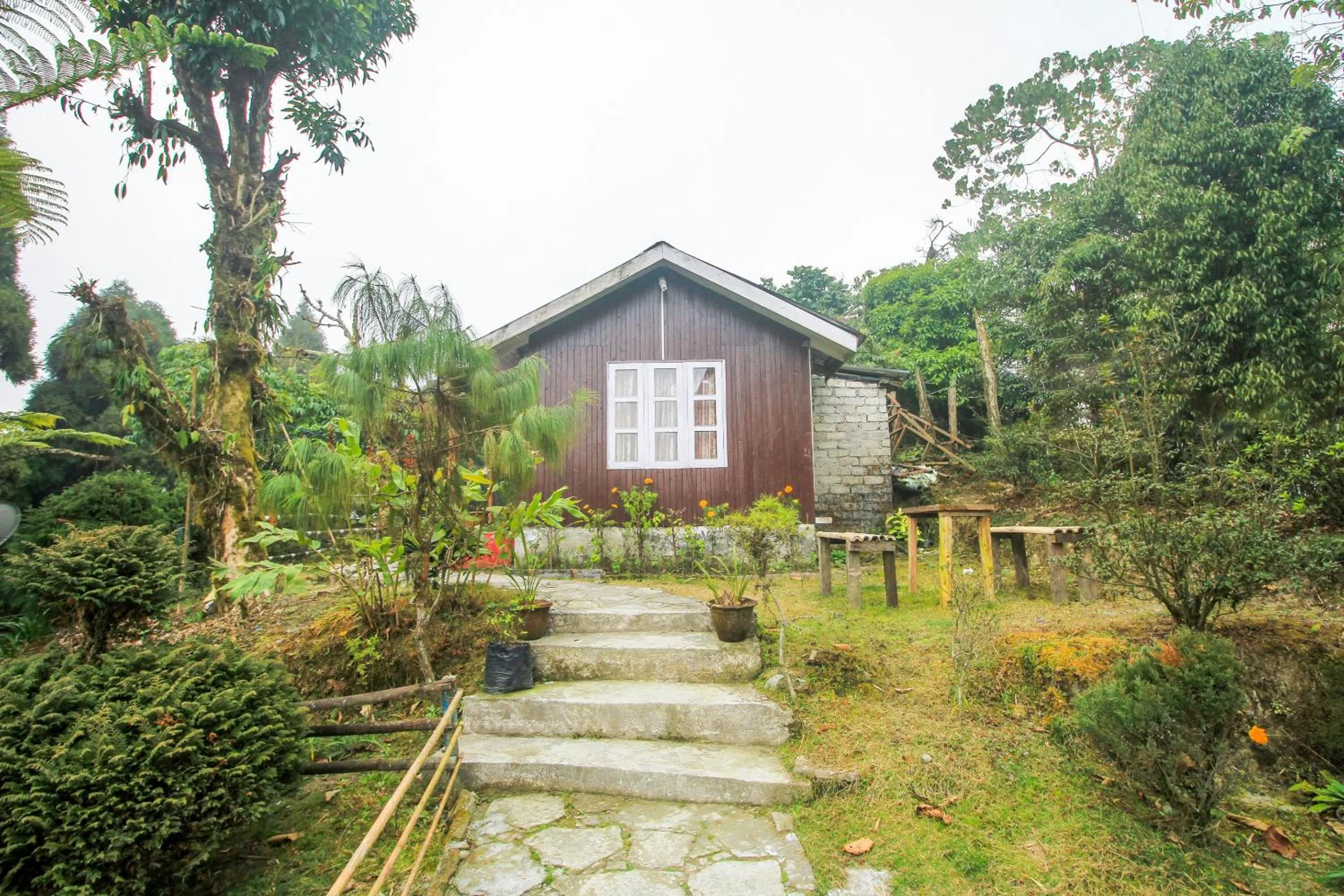 Facade/entrance in Hotel O Uzen Homestay