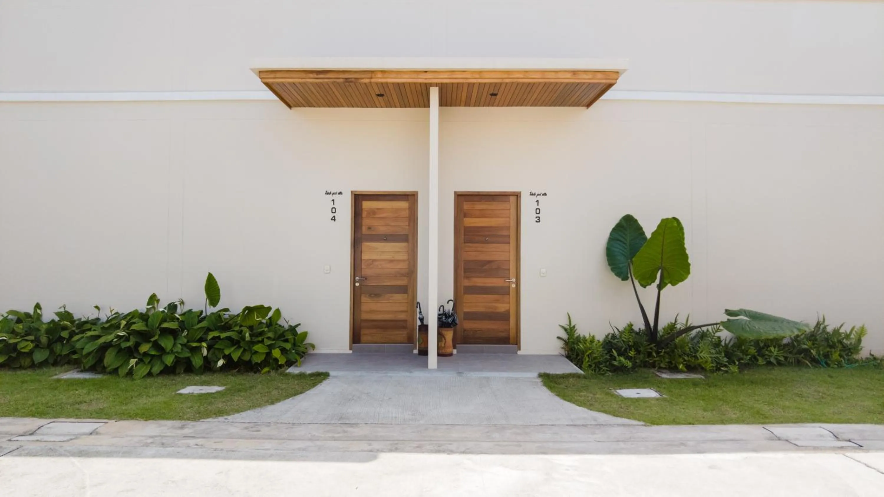 Facade/entrance in Toledo Pool Villa