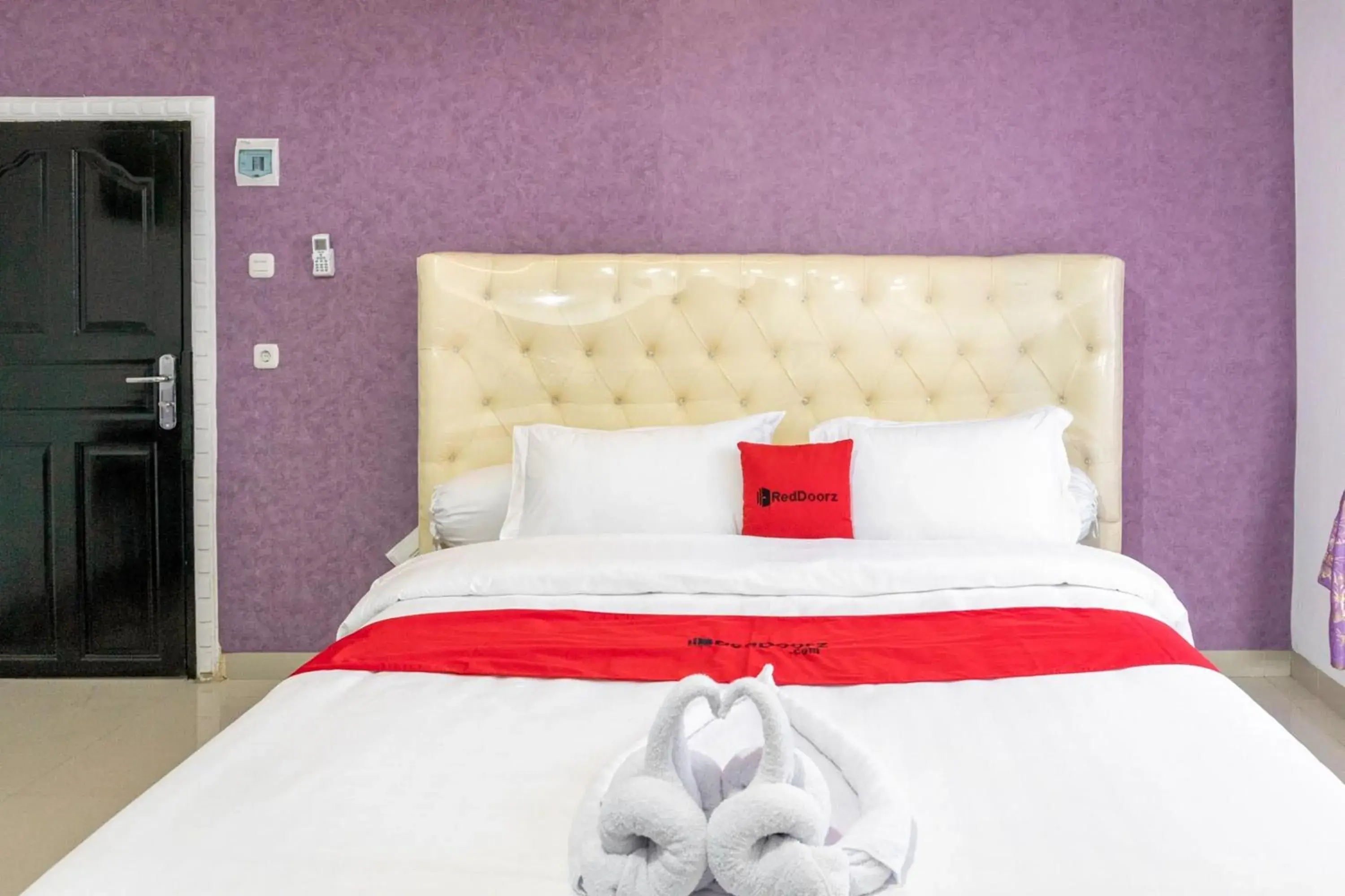 Bed in RedDoorz near Manhattan Times Square Medan 2 Bed in RedDoorz near Manhattan Times Square Medan 2