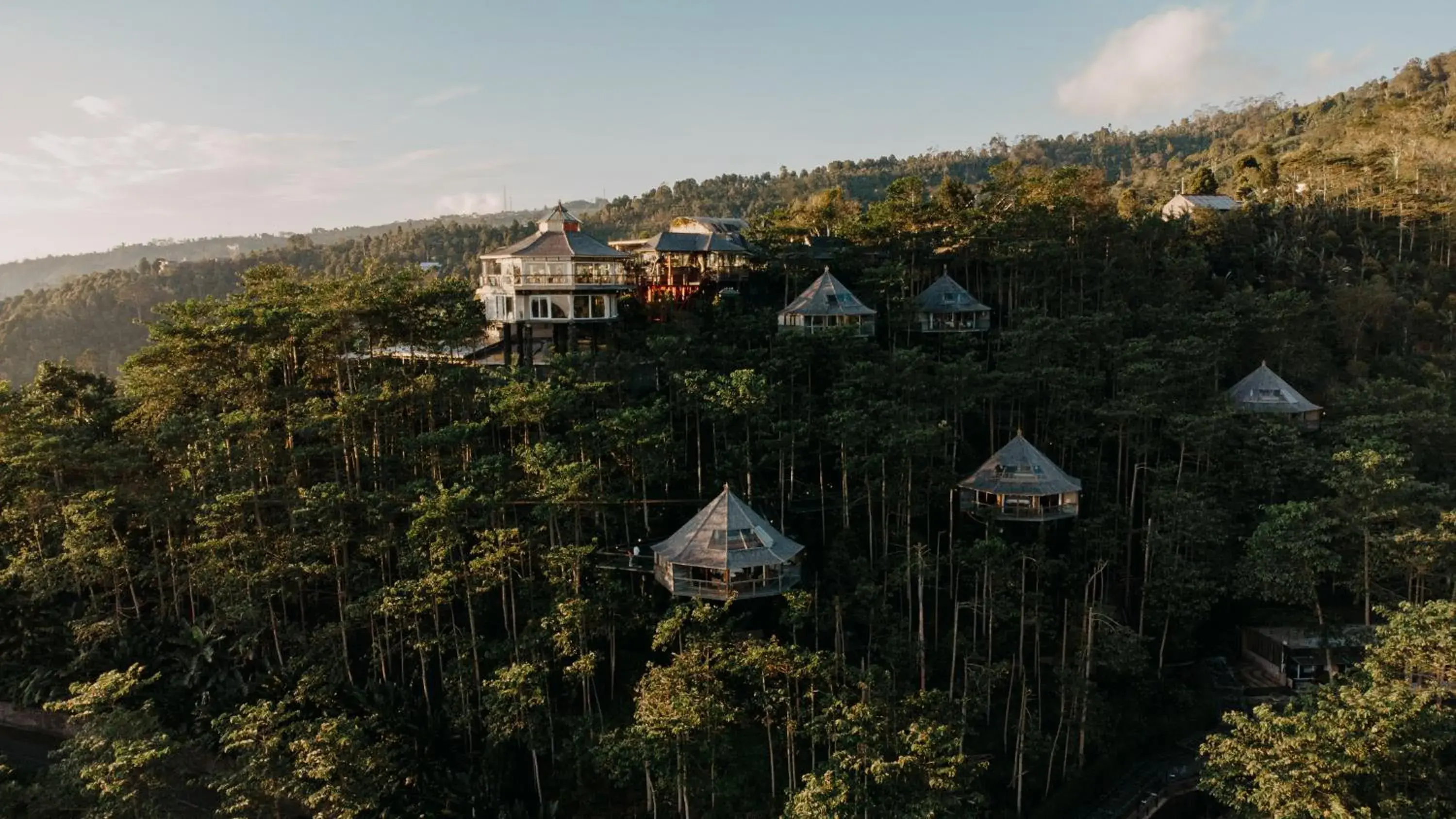 Property building in Munduk Heaven Luxury Villas Property building in Munduk Heaven Luxury Villas