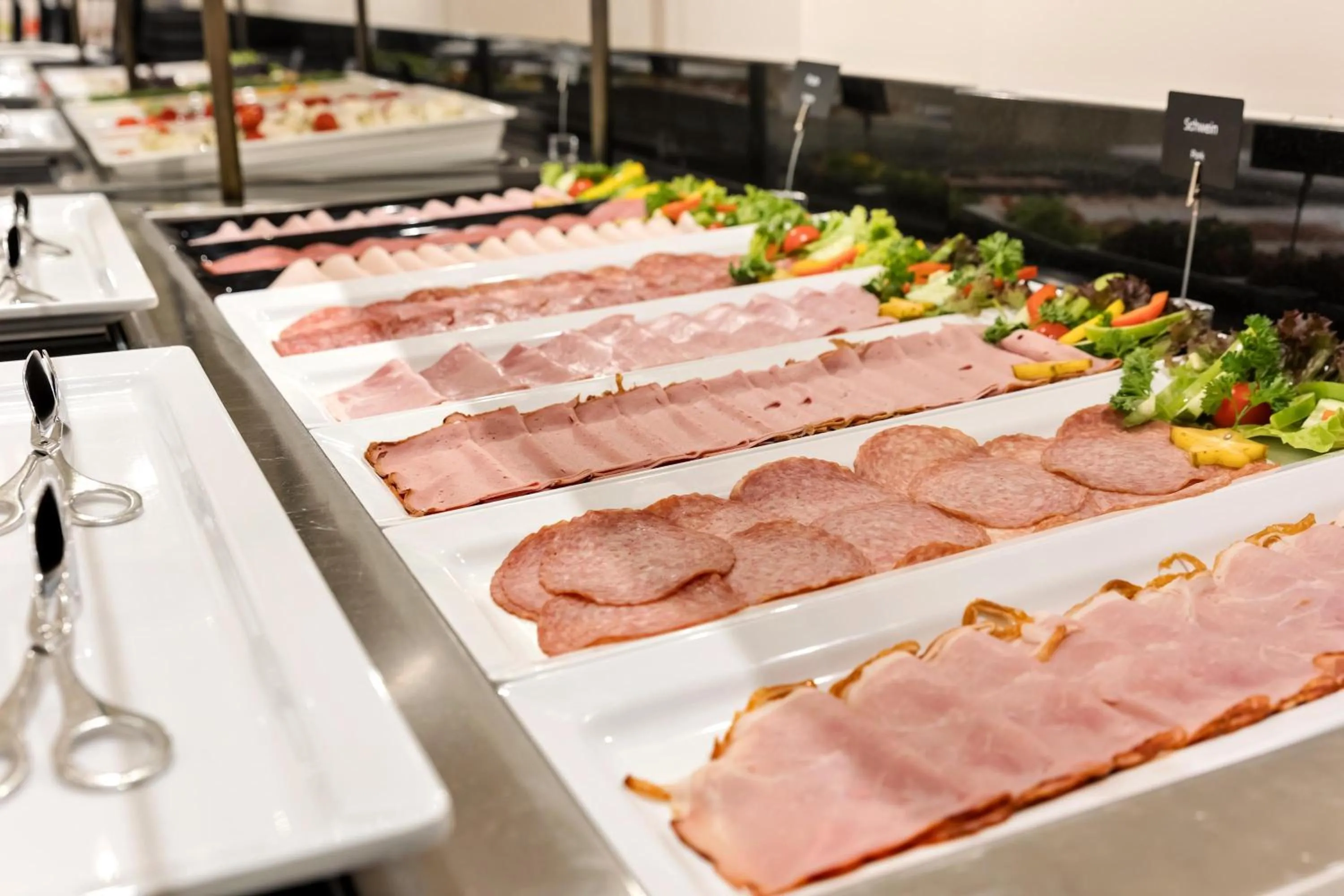 Restaurant/places to eat in Austria Trend Hotel Maximilian