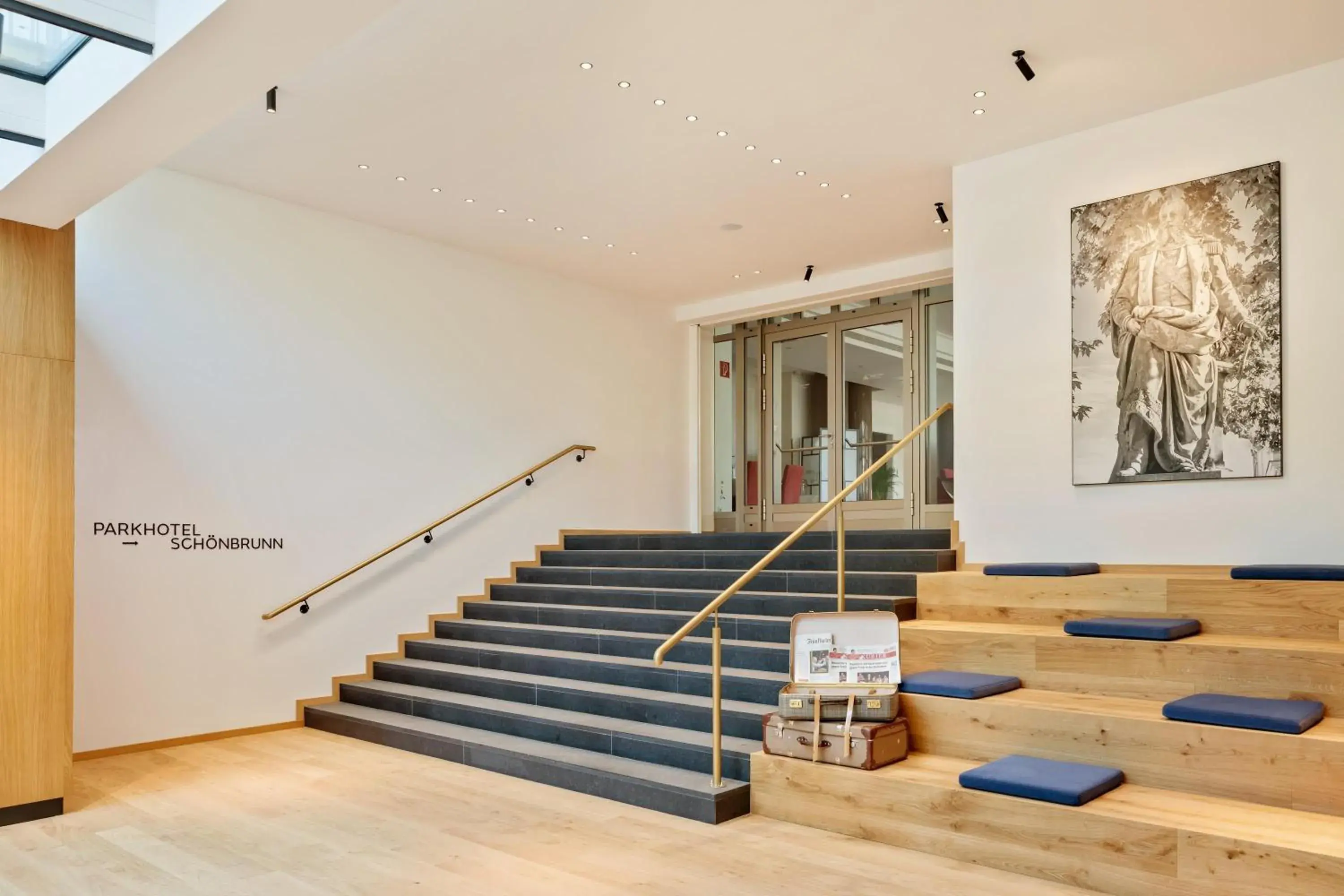 Lobby or reception in Austria Trend Hotel Maximilian Lobby or reception in Austria Trend Hotel Maximilian