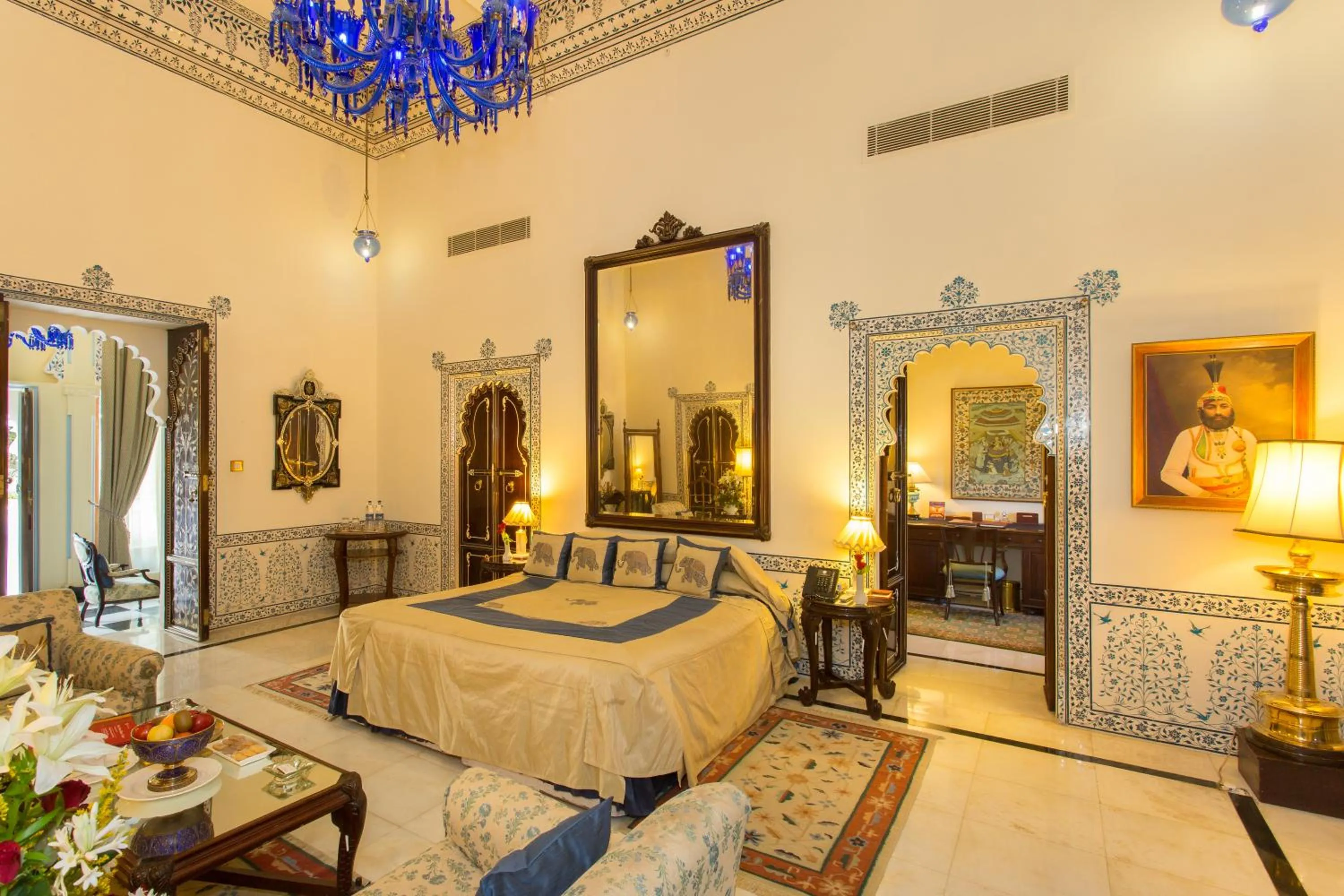 Bedroom, Bed in Shiv Niwas Palace by HRH Group of Hotels