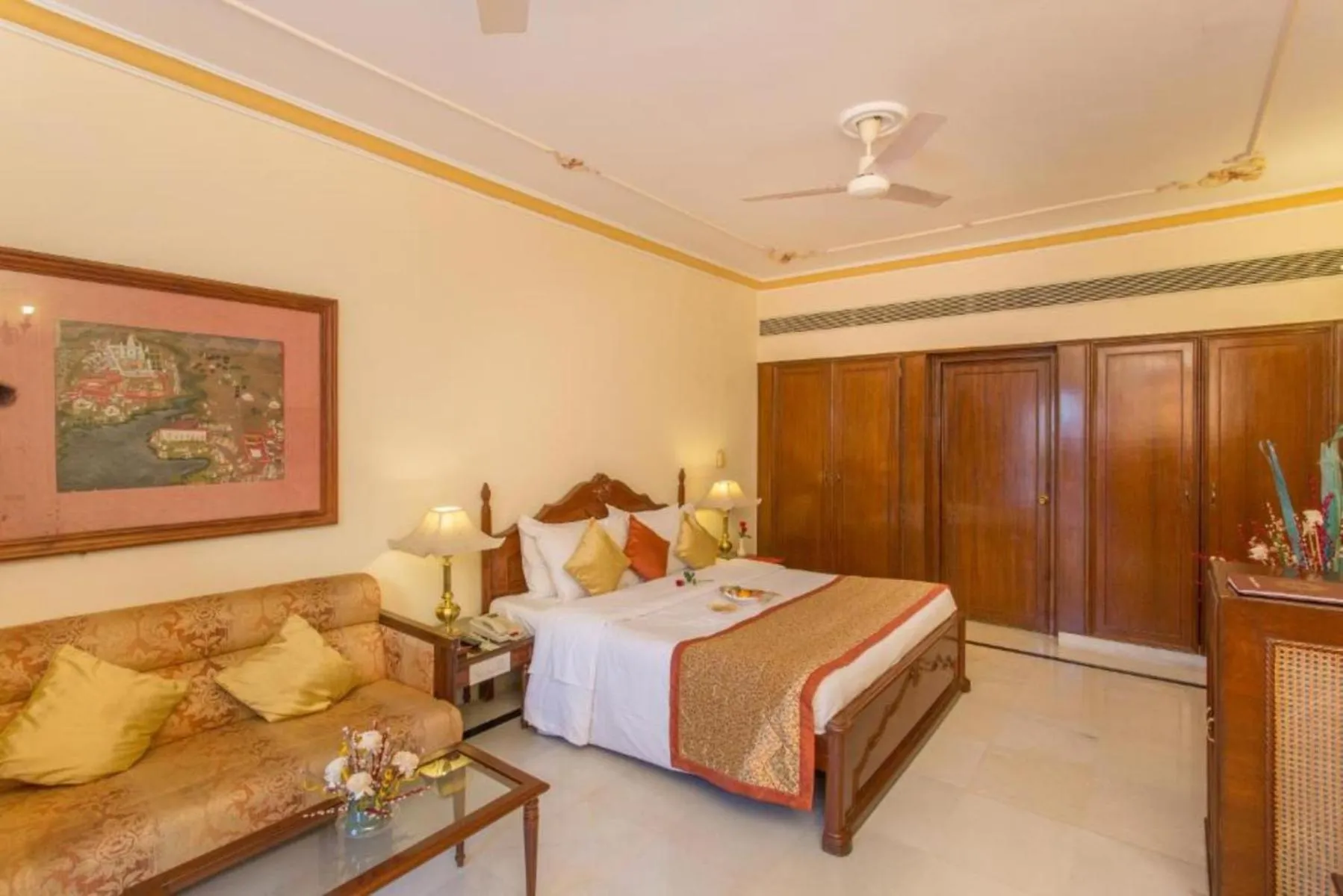 Bed in Shiv Niwas Palace by HRH Group of Hotels