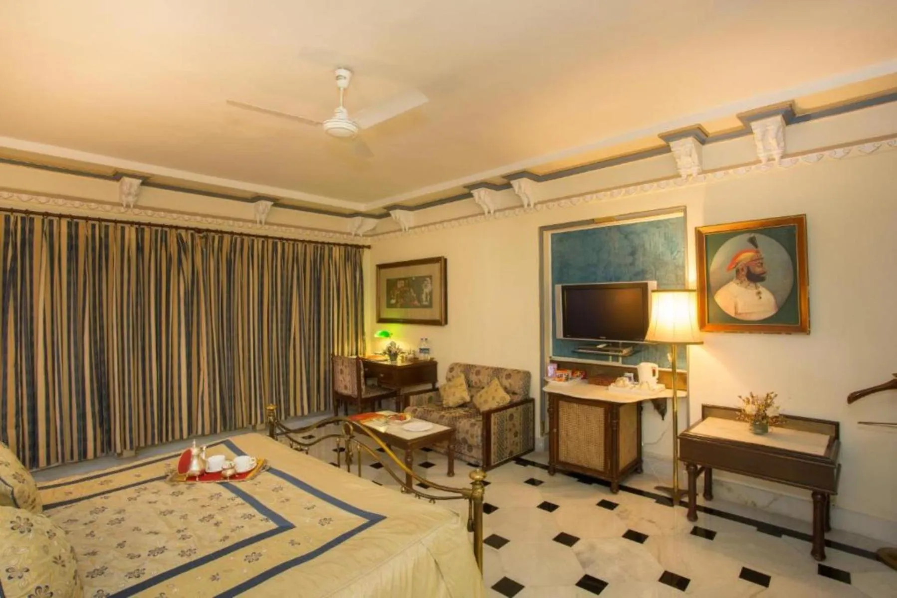 Bed in Shiv Niwas Palace by HRH Group of Hotels