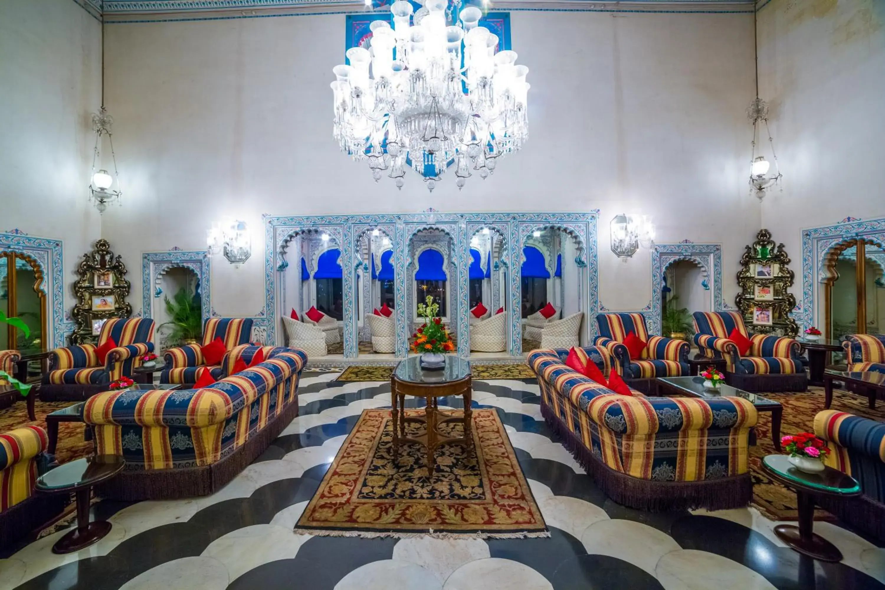 Lounge or bar in Shiv Niwas Palace by HRH Group of Hotels Lounge or bar in Shiv Niwas Palace by HRH Group of Hotels