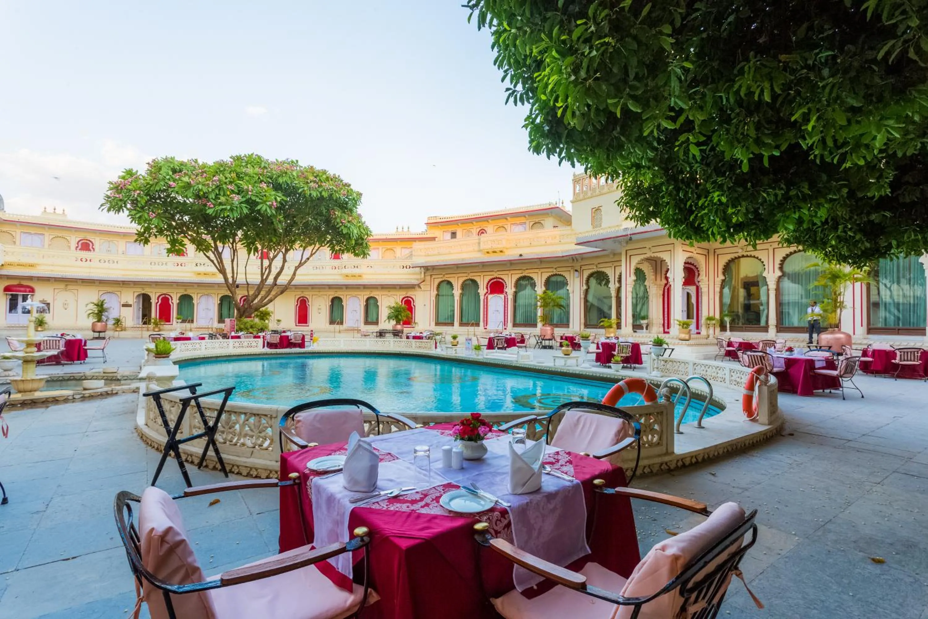 Swimming pool in Shiv Niwas Palace by HRH Group of Hotels