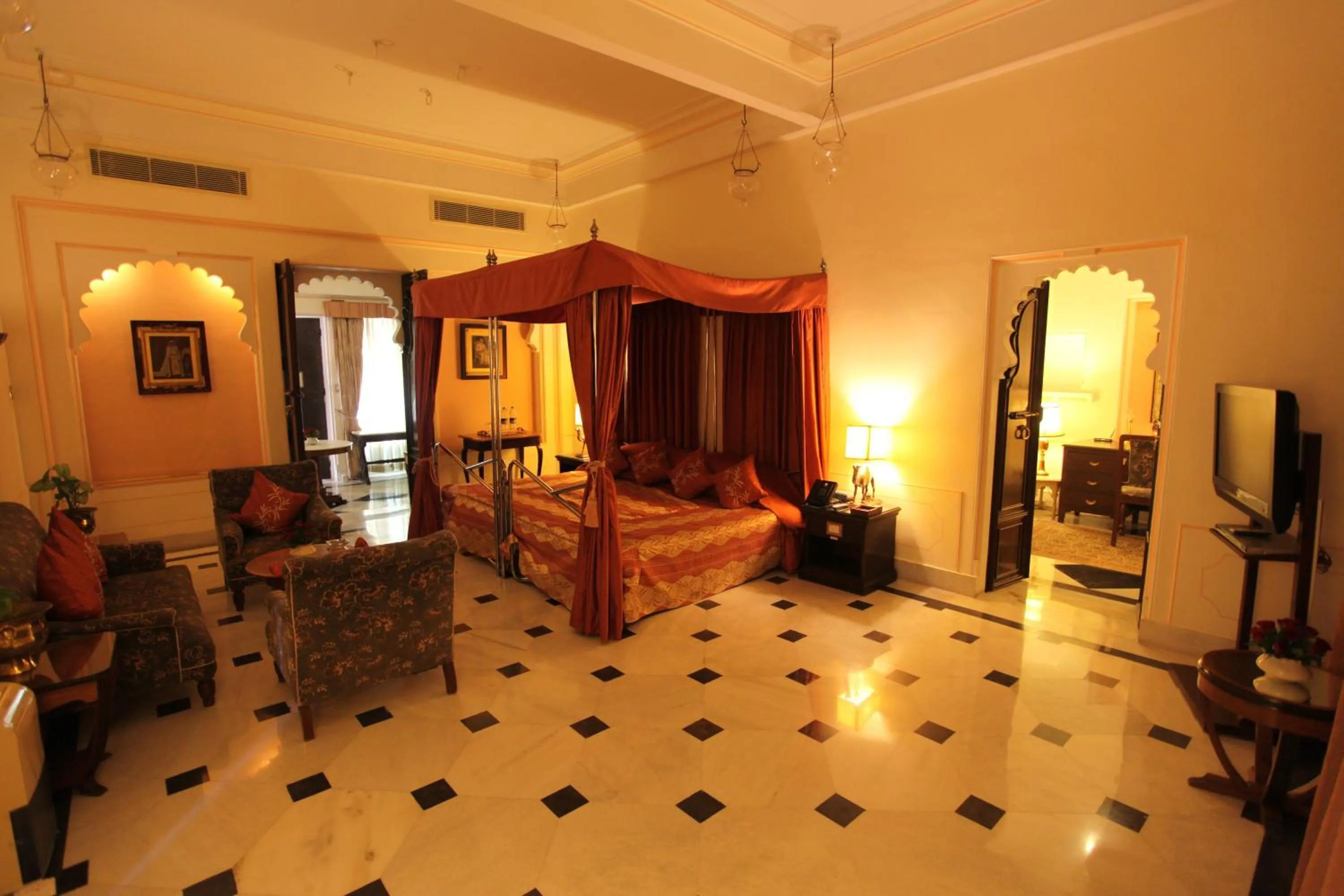 Bedroom, Bed in Shiv Niwas Palace by HRH Group of Hotels