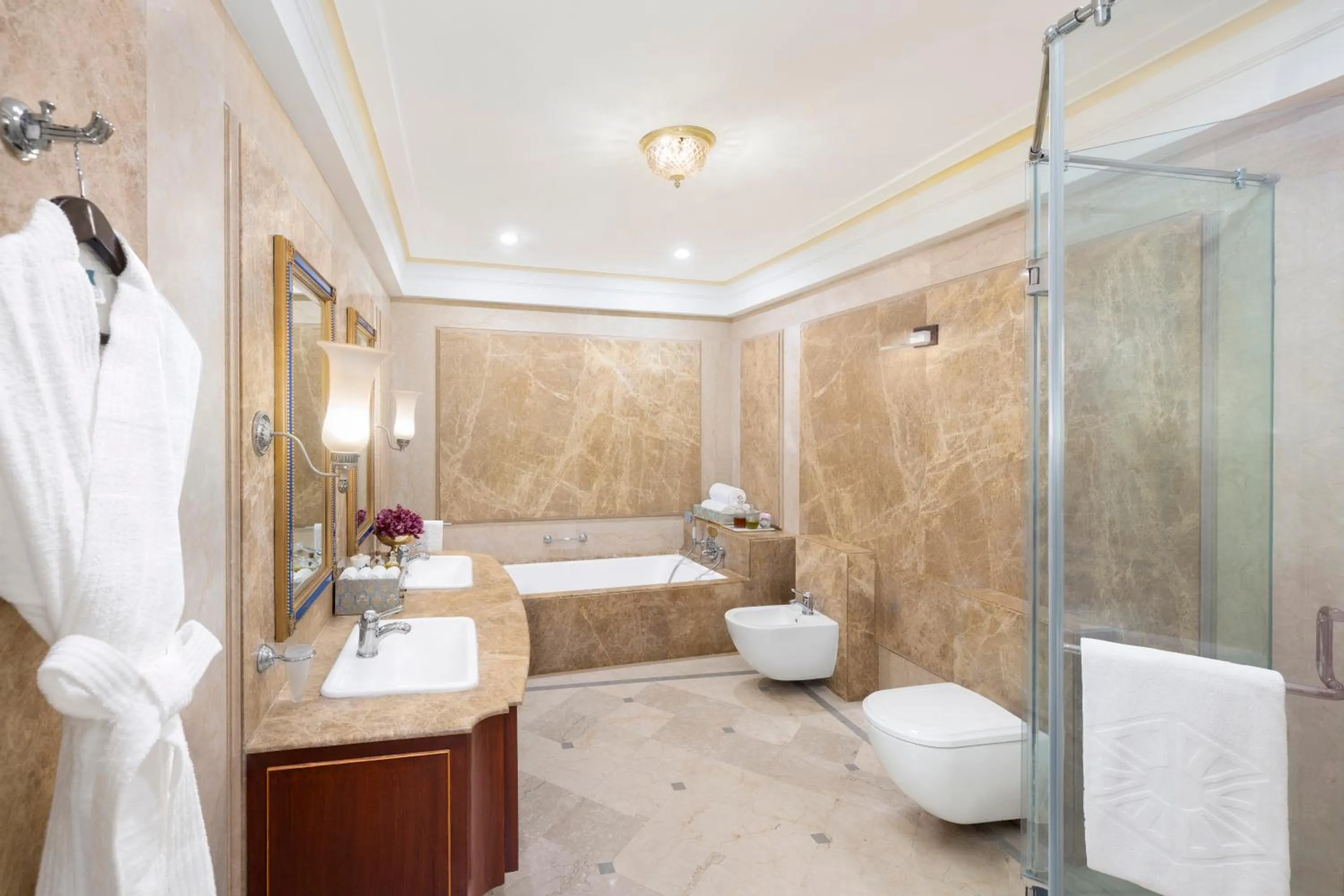 Bathroom in Taj Fateh Prakash Palace Udaipur