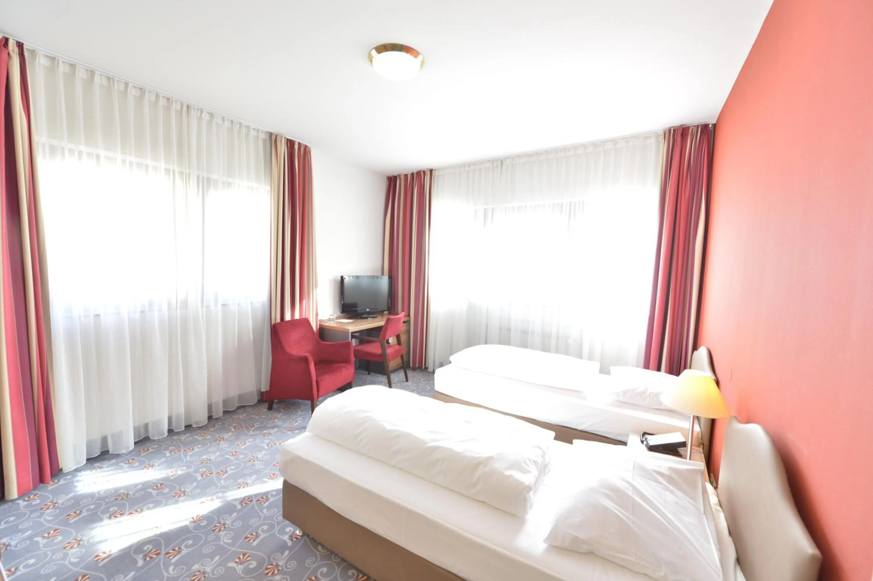 Bed in Prinzhotel Rothenburg