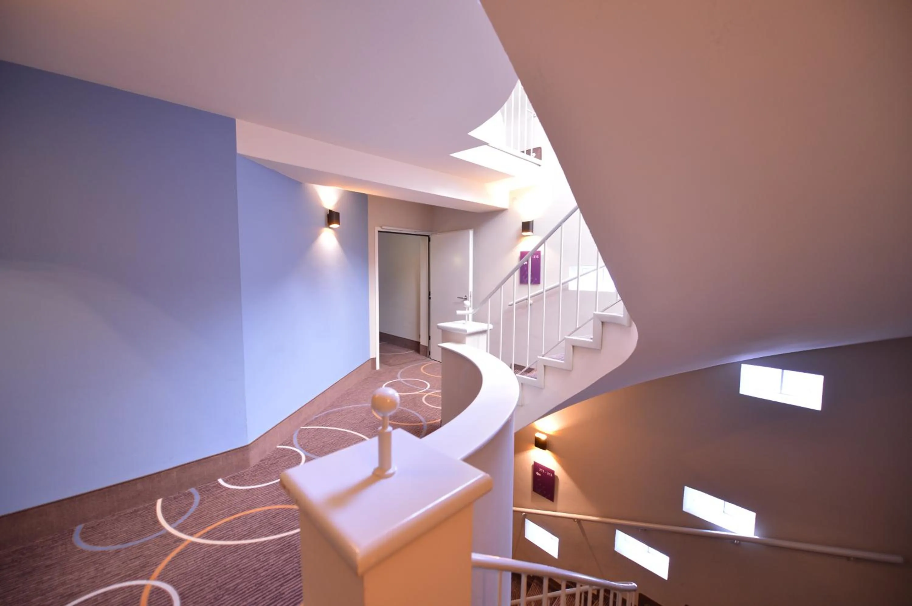 Property building, Bed in Prinzhotel Rothenburg