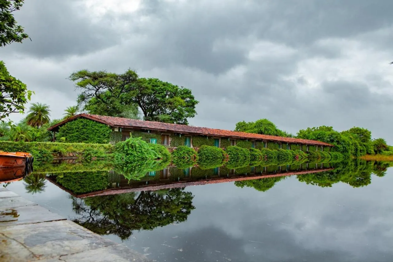 Shikarbadi Hotel - By The Lake Heritage by HRH Group of Hotels