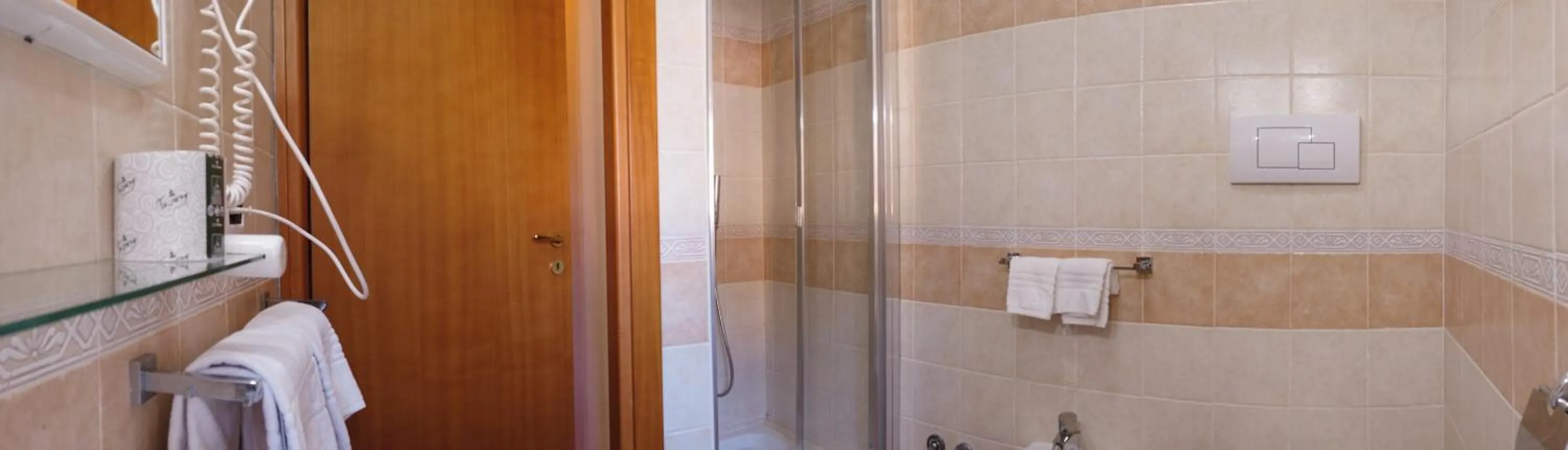 Bathroom in Abete Bianco - Albergo del Natale