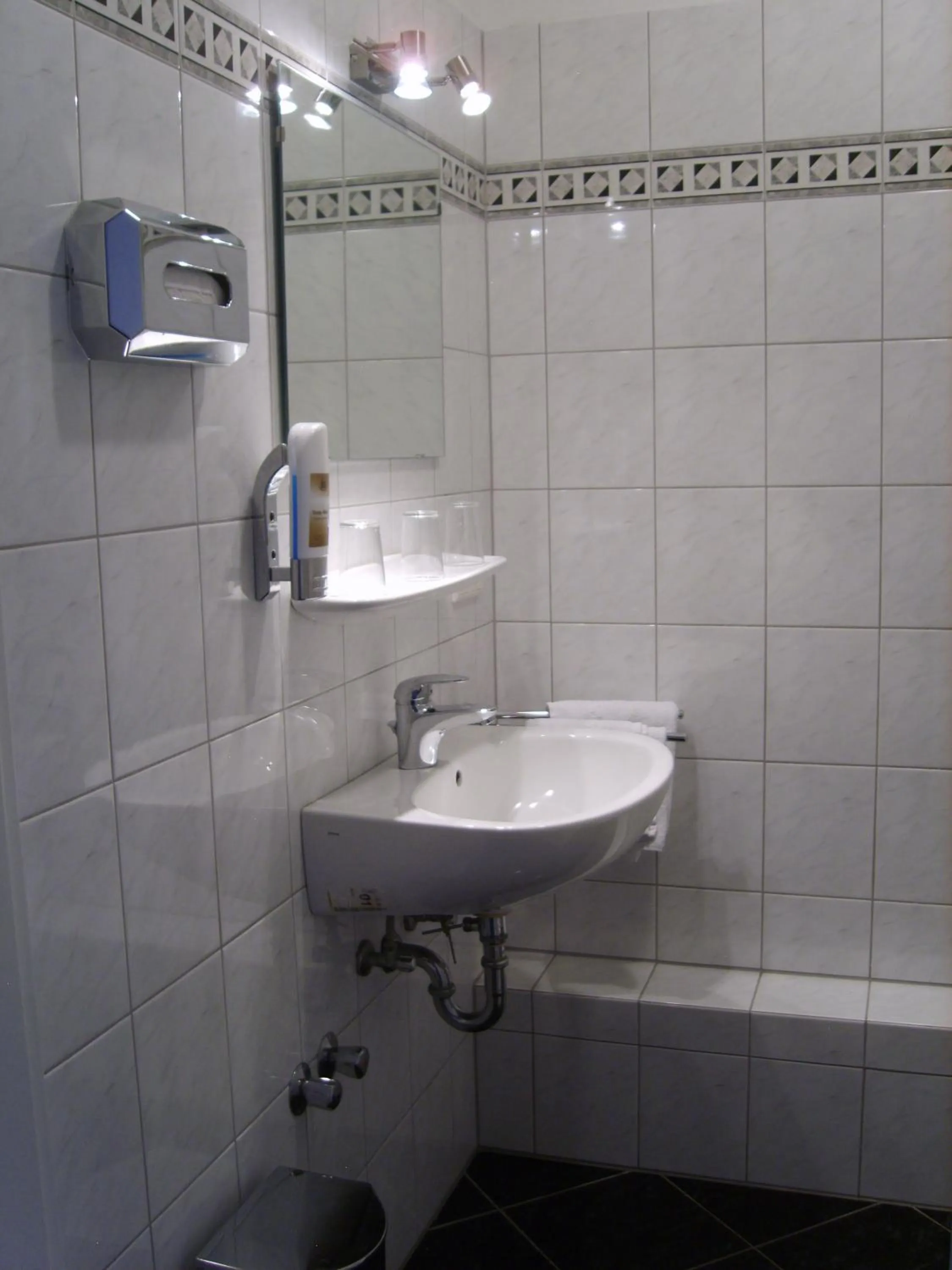 Bathroom in Vier Jahreszeiten