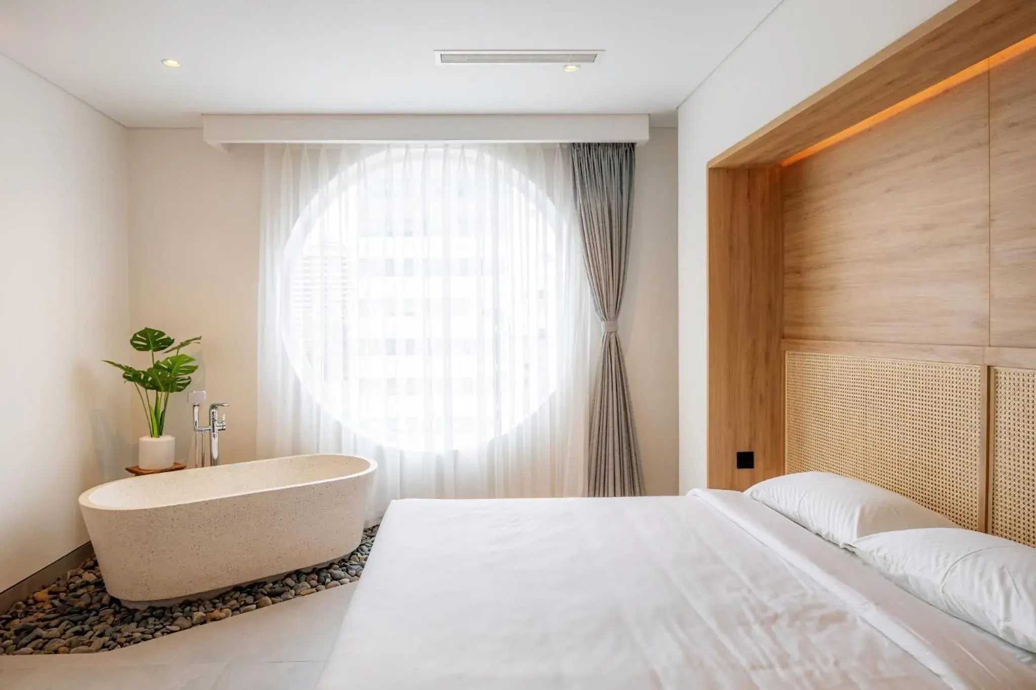 Suite with City View in MEANDER Saigon Suite with City View in MEANDER Saigon