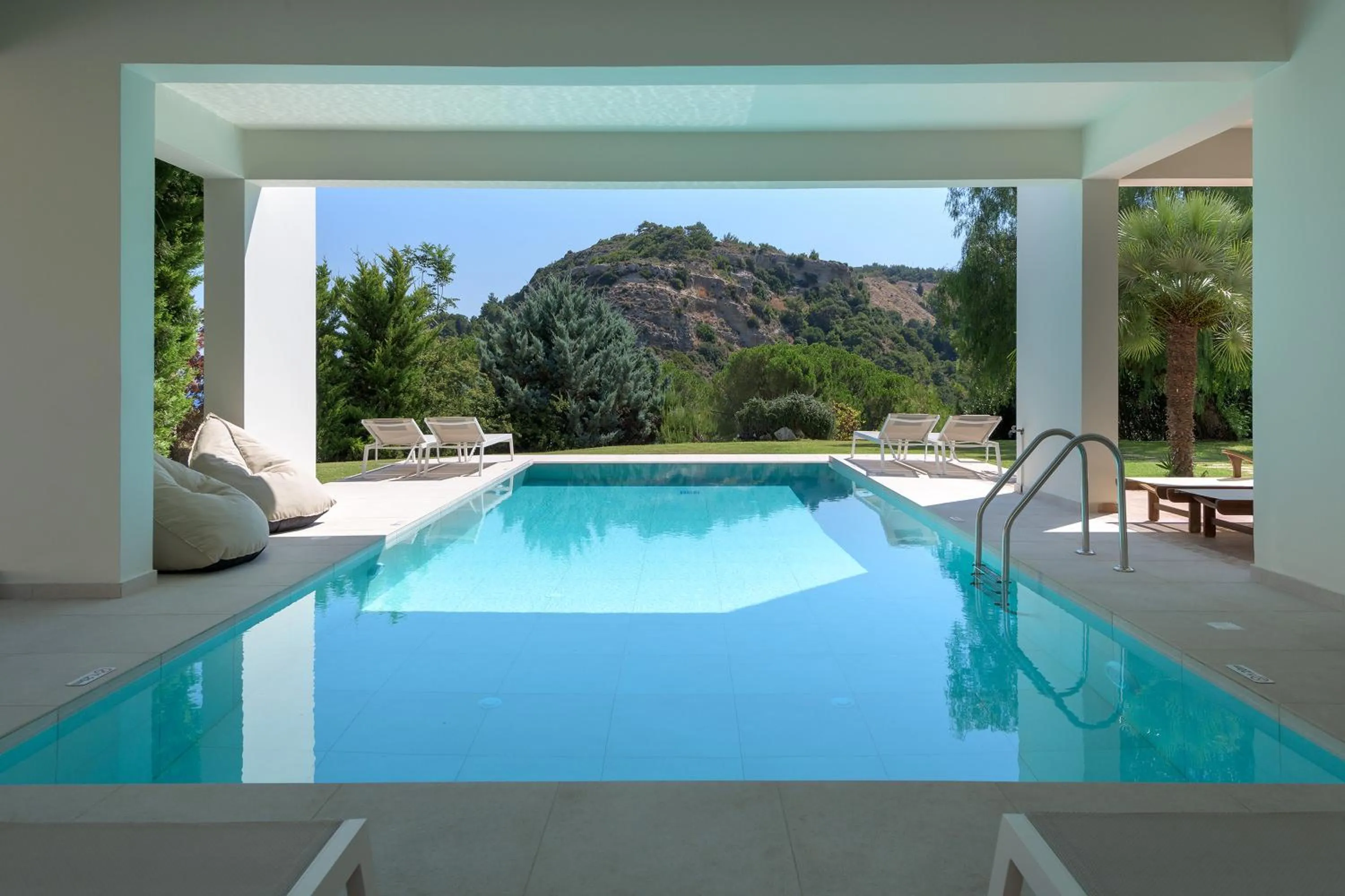 Ixian Hilltop Villa