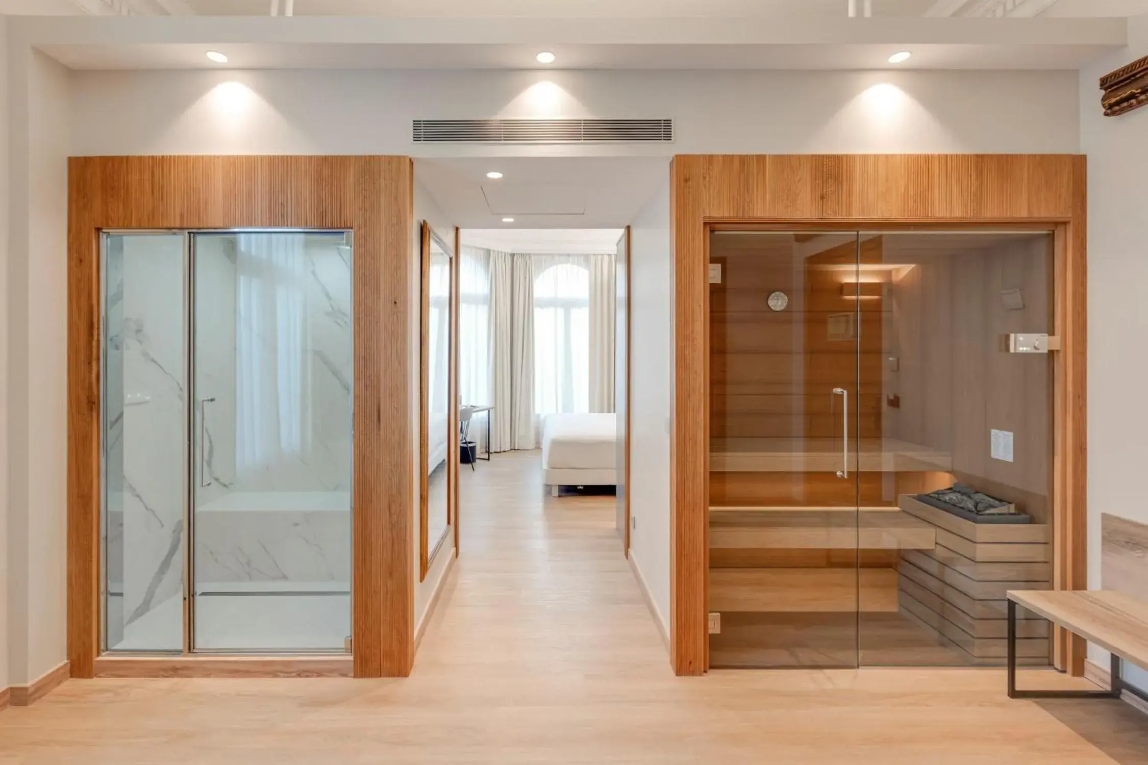 Suite Mirlo with Hammam, Hydromassage Bathtub and Sauna in Hotel Boutique Mirlo Barcelona Suite Mirlo with Hammam, Hydromassage Bathtub and Sauna in Hotel Boutique Mirlo Barcelona