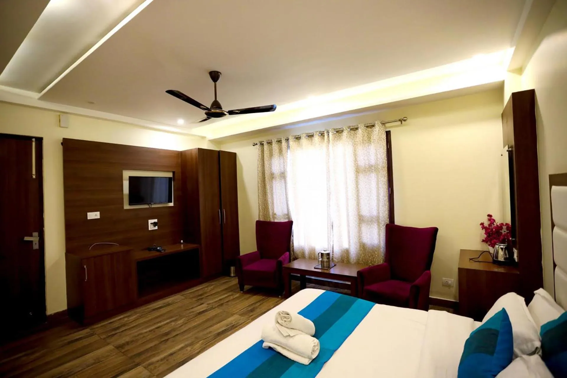 Bed in The Hoften Blue Magnets, Dalhousie