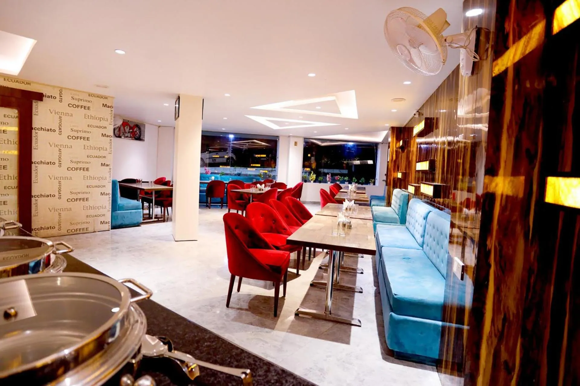 The Hoften Blue Magnets, Dalhousie