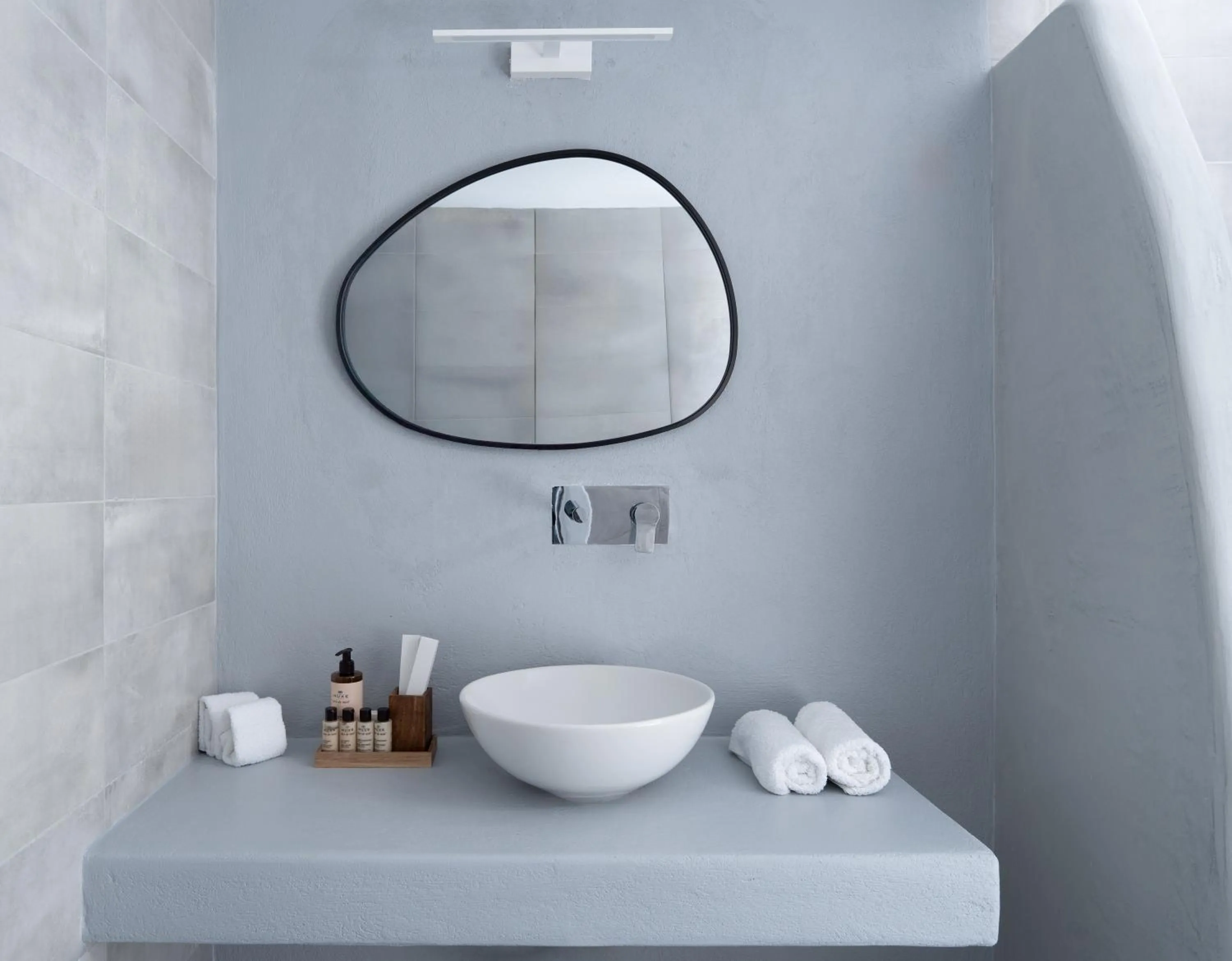 Bathroom in Cilon Suites Santorini