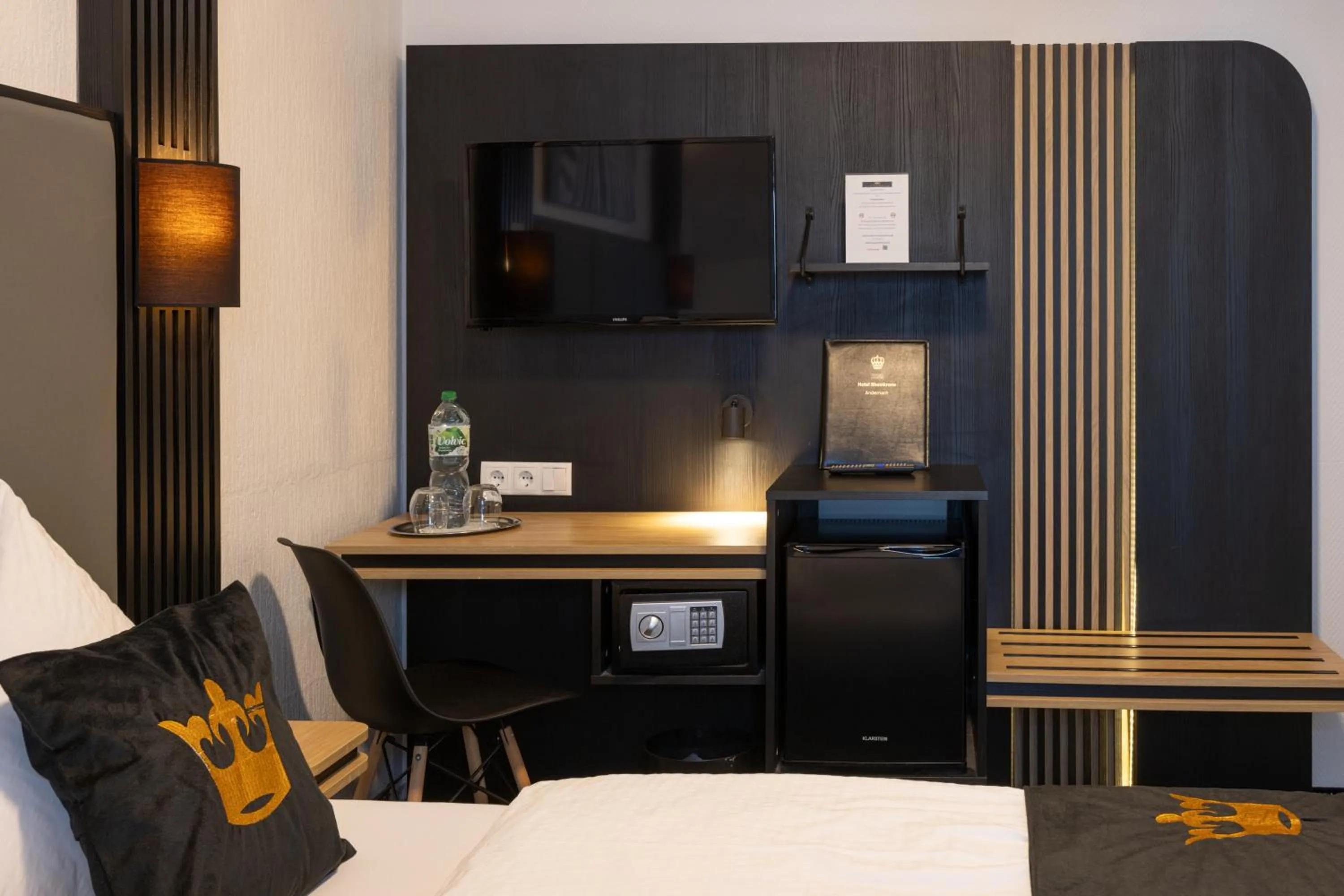 Bed in Panorama Hotel Rheinkrone