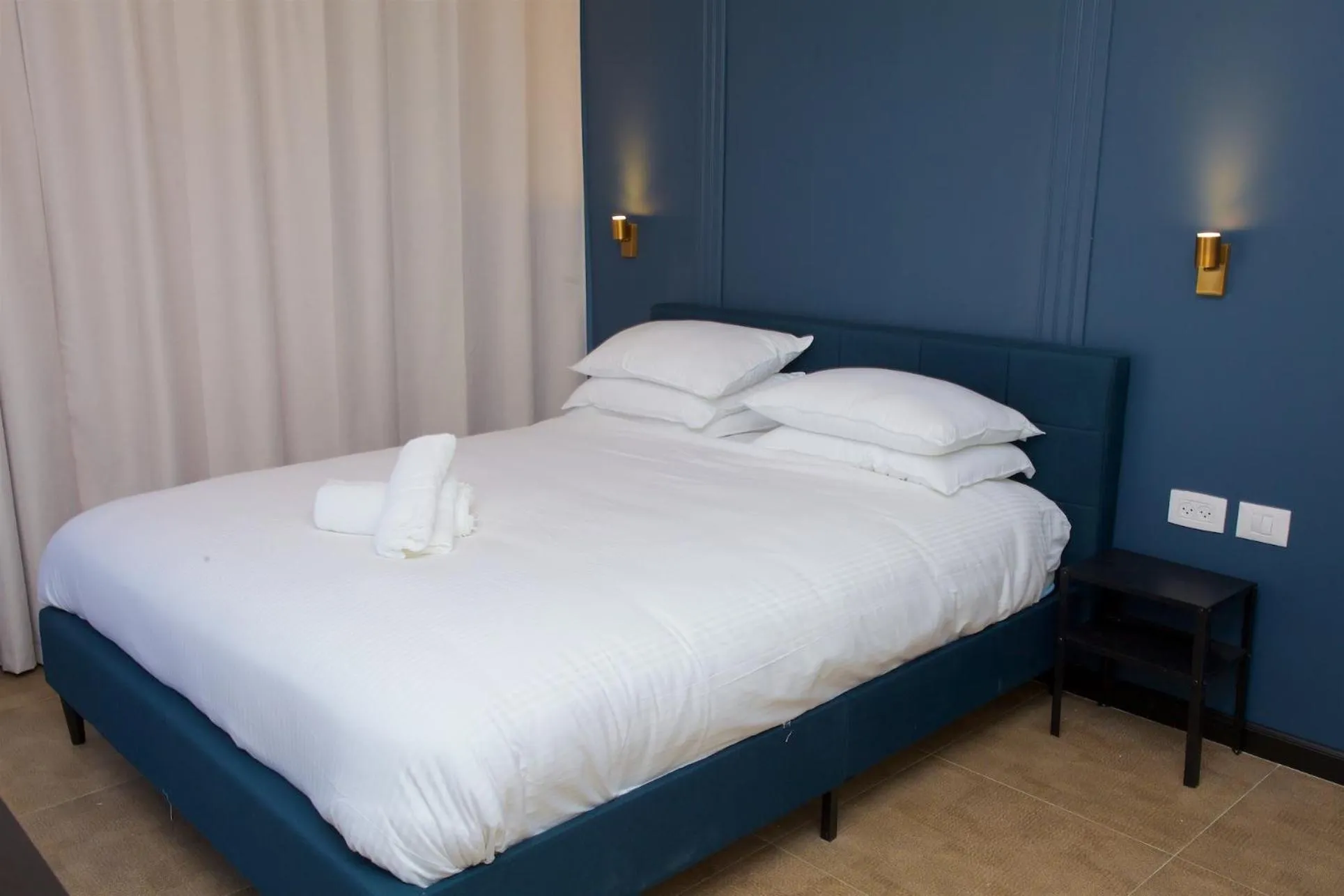 Bed in Moon TOP- 4th floor