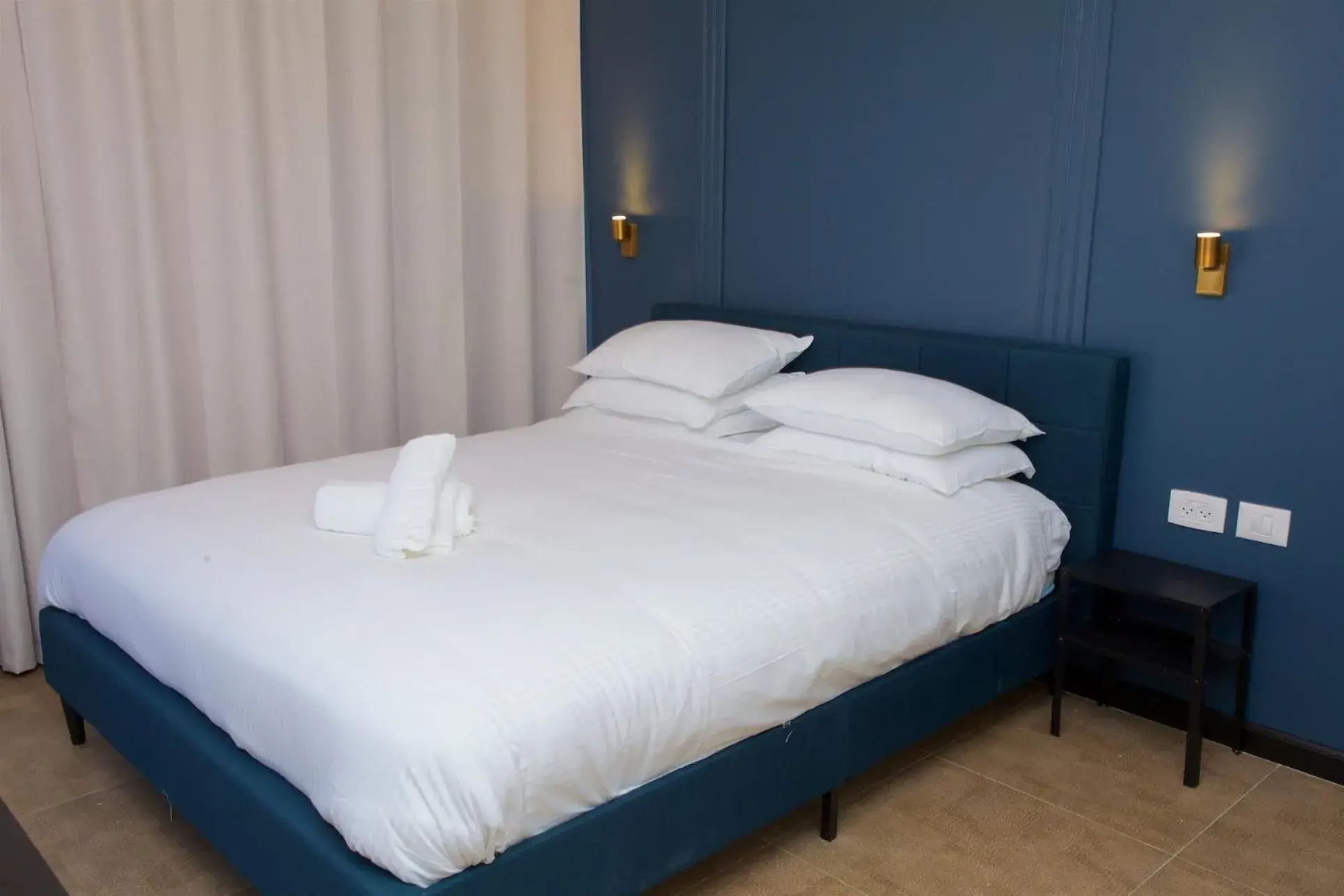 Superior Double Room in Moon TLV - 4th floor Superior Double Room in Moon TLV - 4th floor