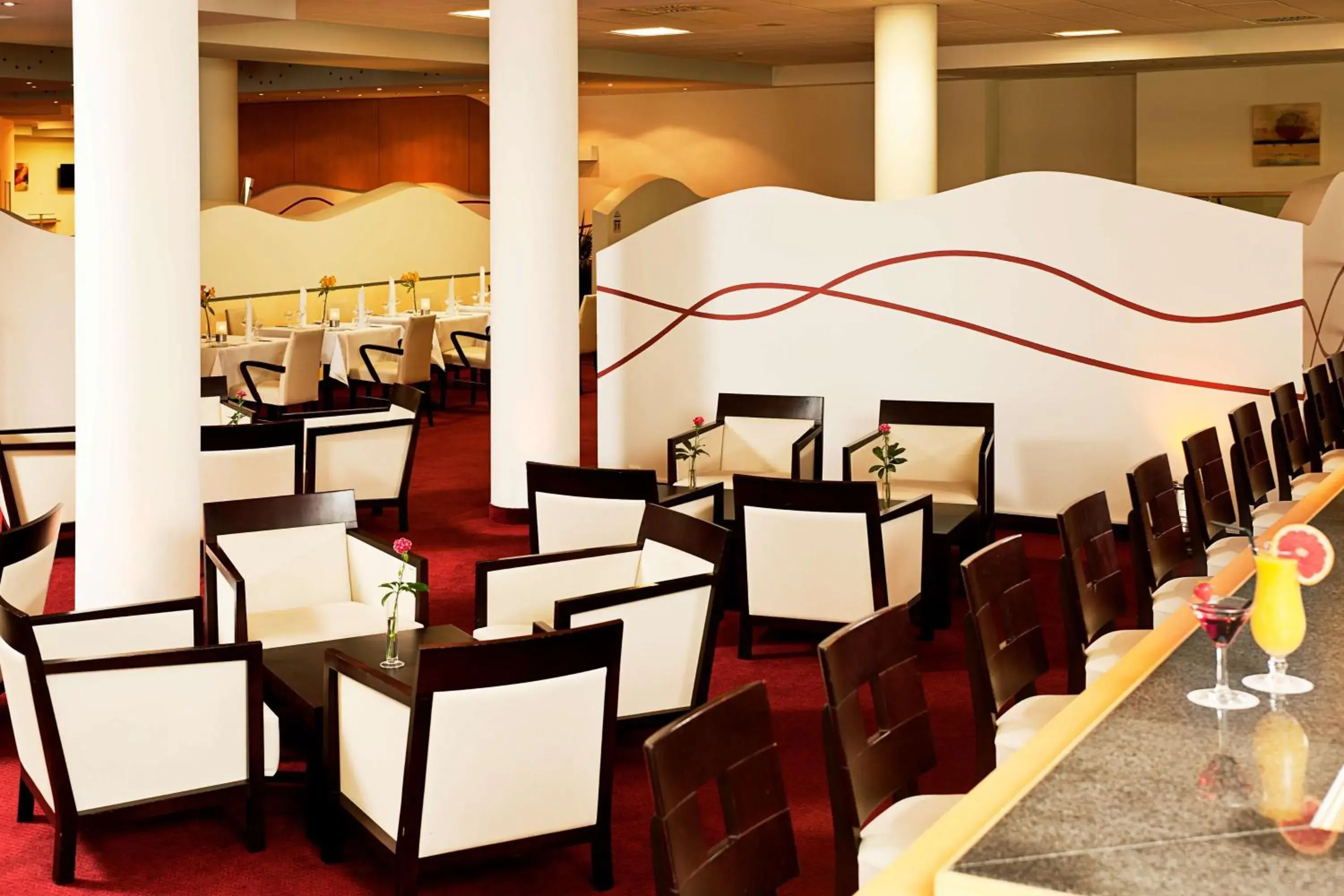 Restaurant/places to eat in NH Oberhausen Restaurant/places to eat in NH Oberhausen