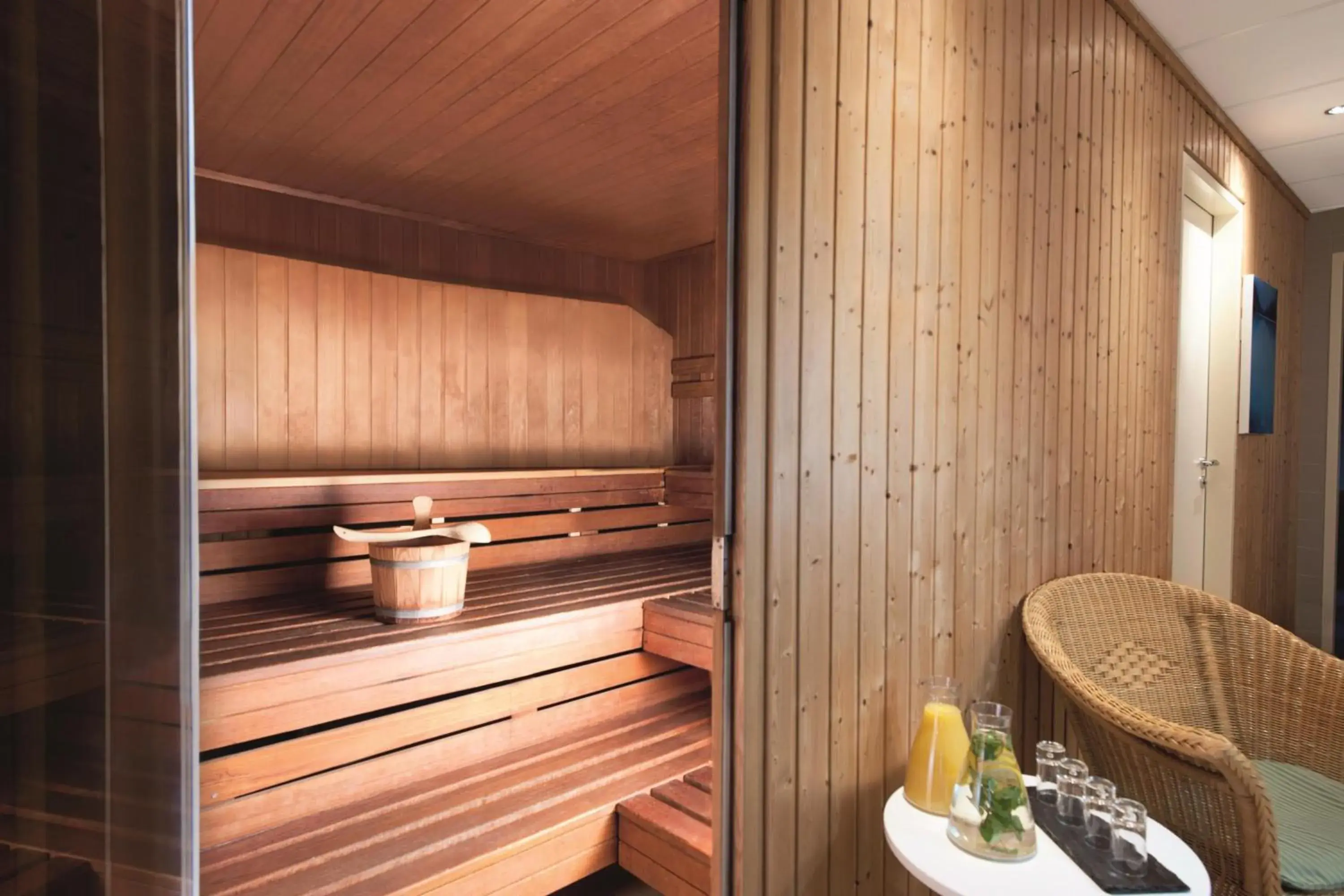 Spa and wellness centre/facilities in NH Oberhausen Spa and wellness centre/facilities in NH Oberhausen