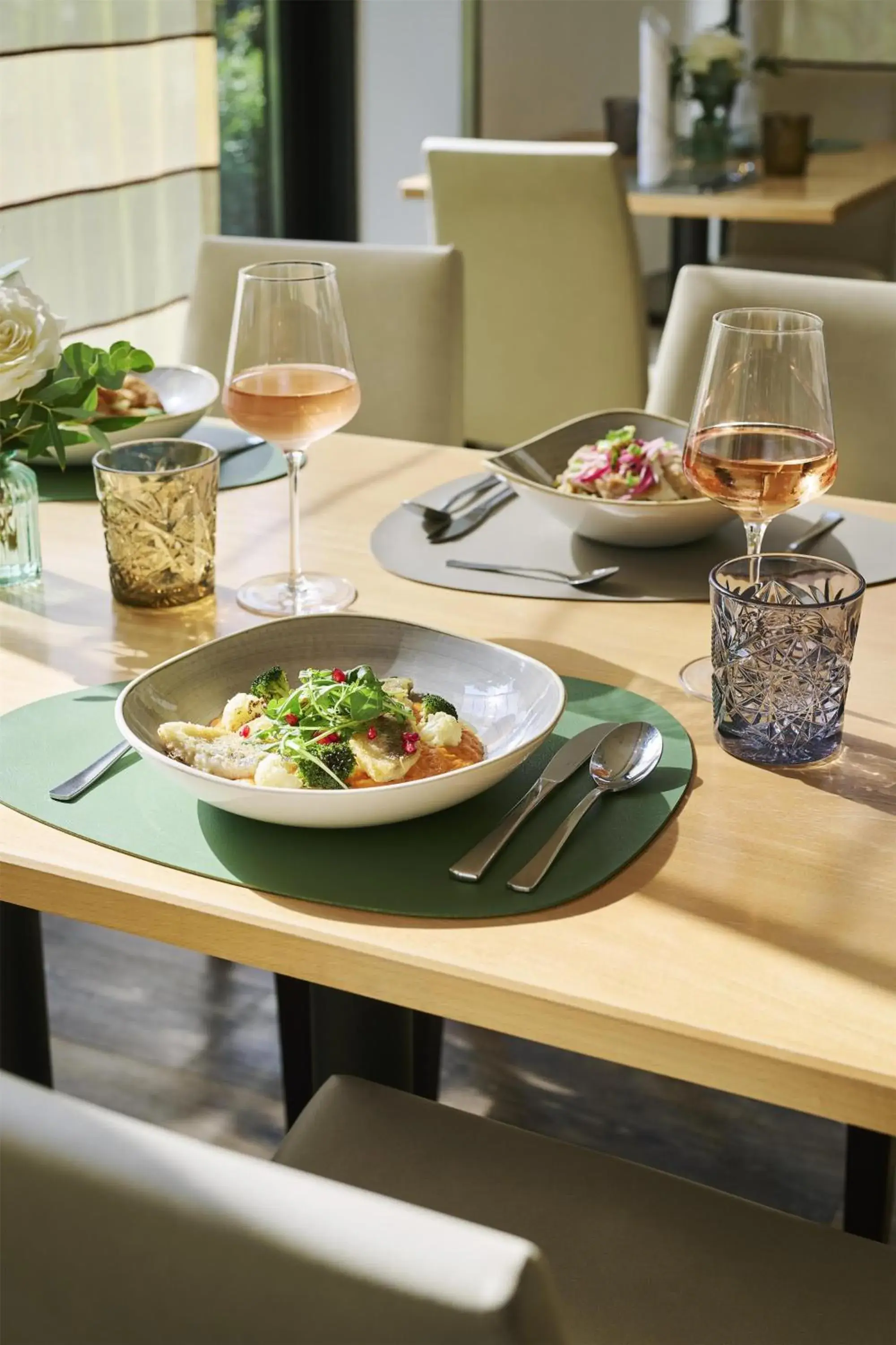 Restaurant/places to eat in NH Oberhausen Restaurant/places to eat in NH Oberhausen