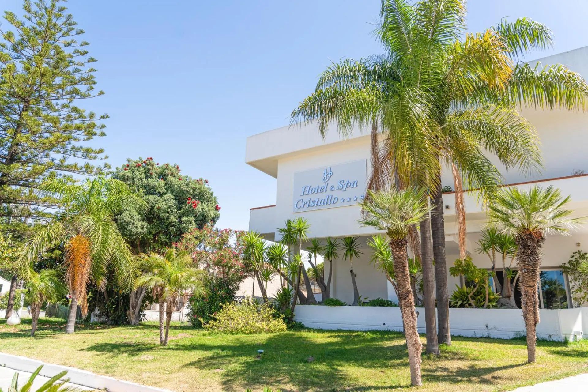 HOTEL CRISTALLO PAESTUM