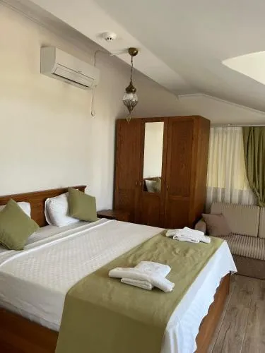 Infinity Ruby Hotel