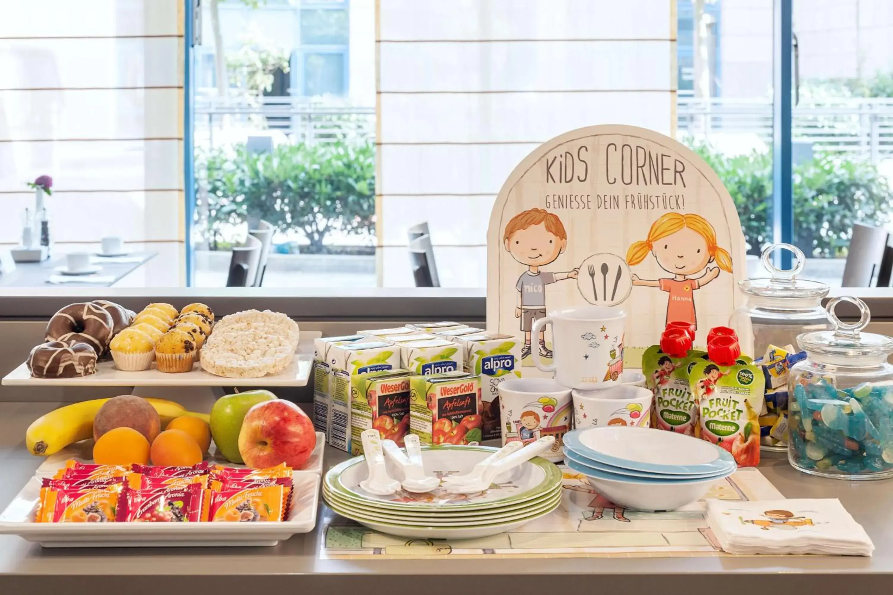 Restaurant/places to eat in NH Collection Hamburg City Restaurant/places to eat in NH Collection Hamburg City