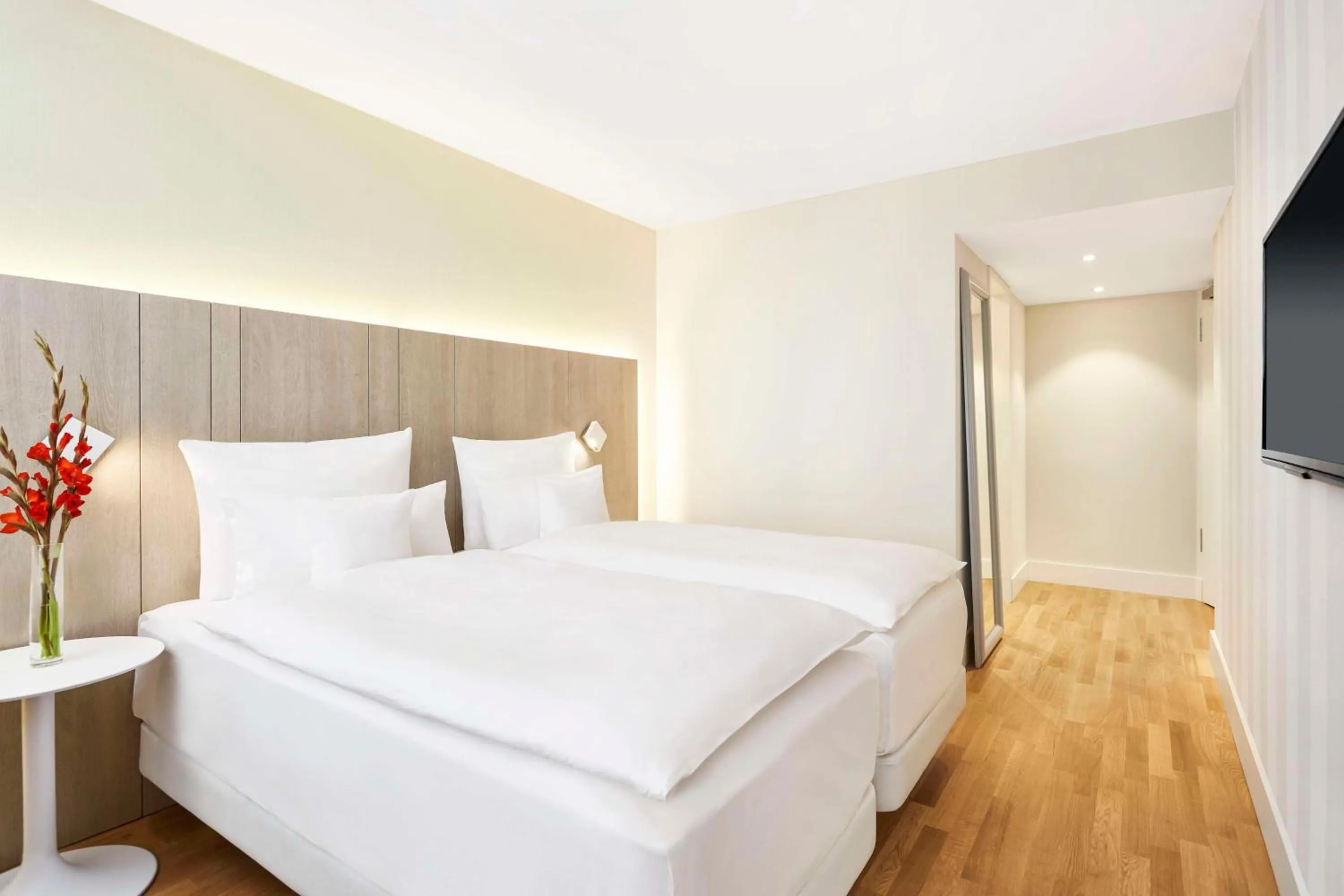 Bedroom, Bed in NH Collection Hamburg City