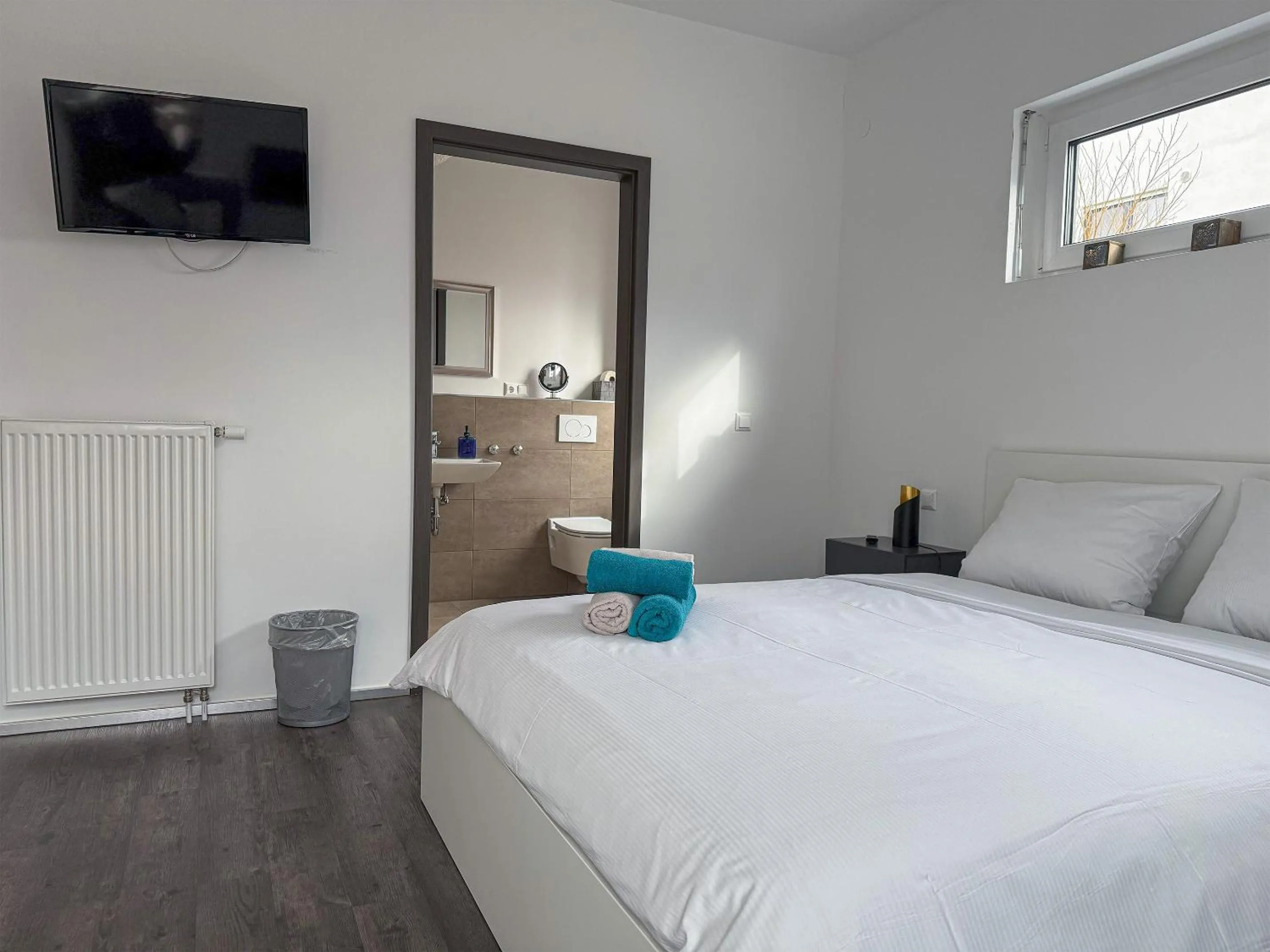 Bed in Gutunterdachgebracht