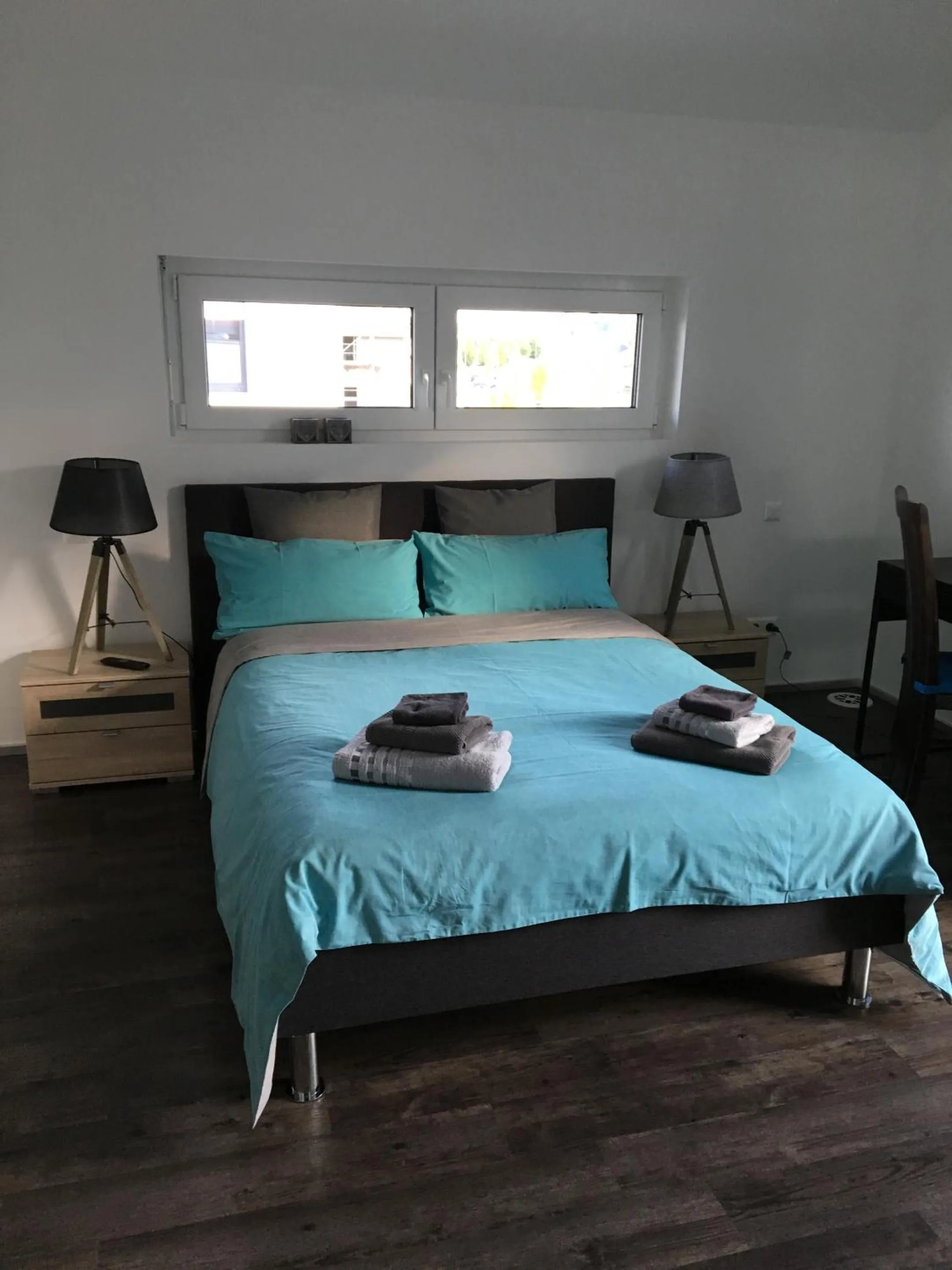 Other, Bed in Gutunterdachgebracht