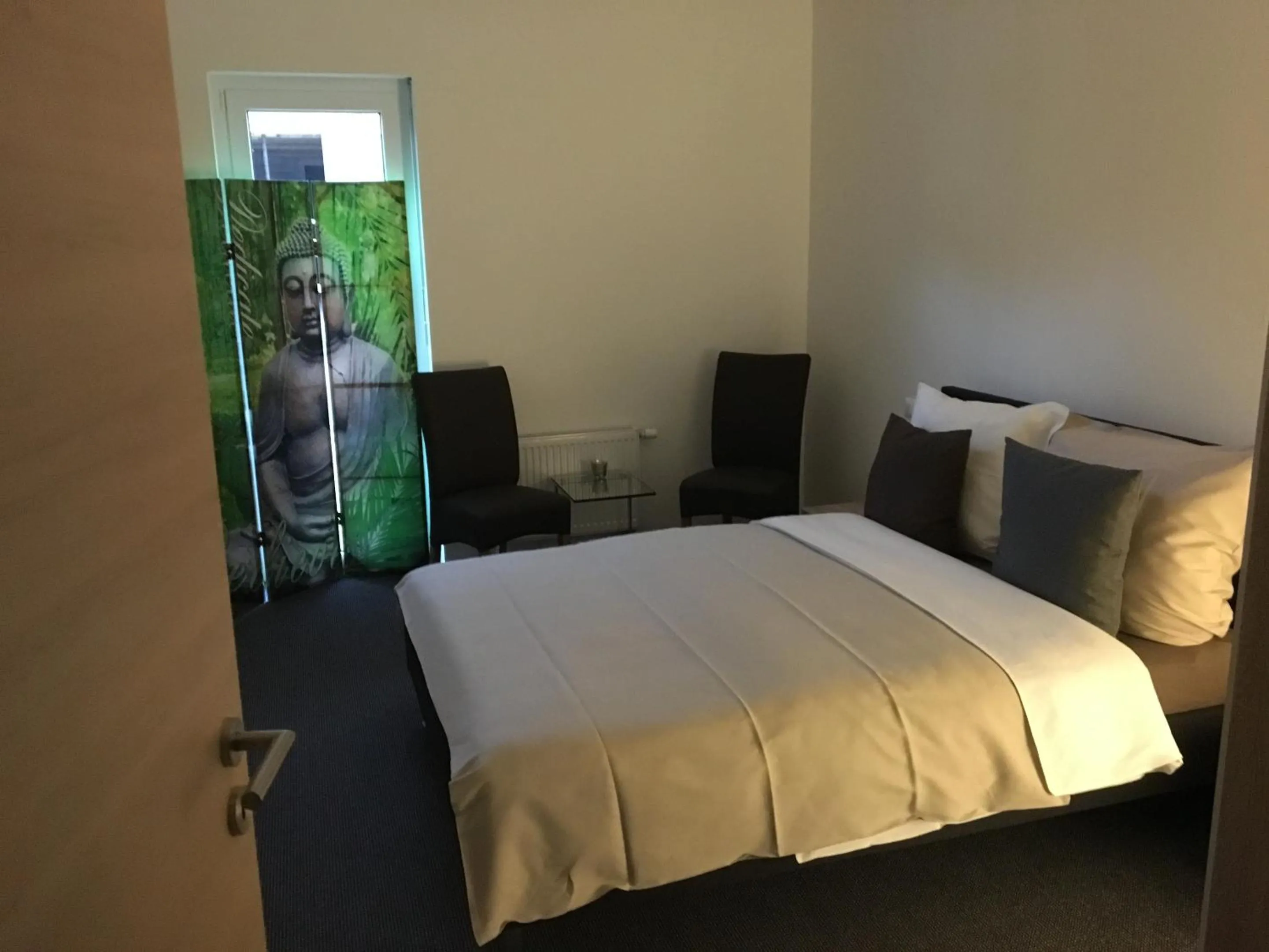 Other, Bed in Gutunterdachgebracht