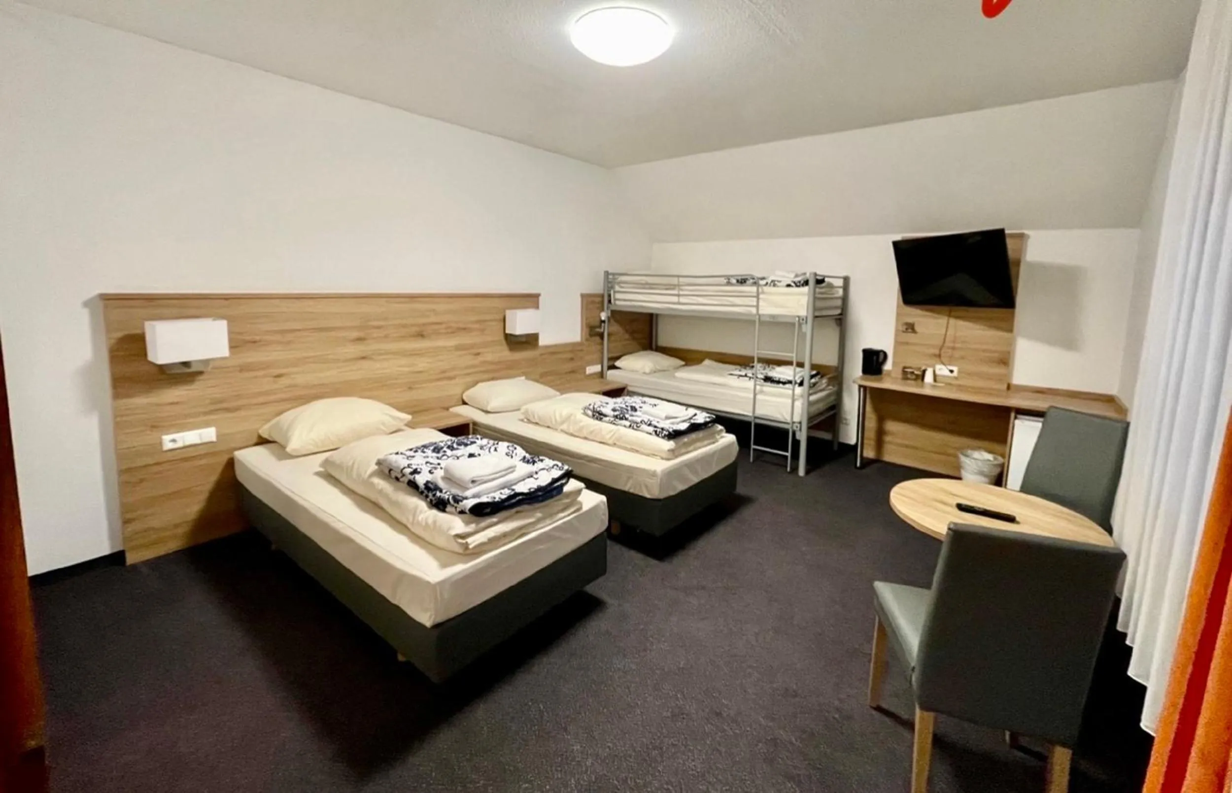 Photo of the whole room in LILTON Hotel Stuttgart-Zuffenhausen